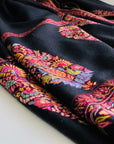 Châle Pashmina à motif de bouquet de cônes noirs