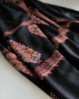 Châle Pashmina à motif de bouquet de cônes noirs