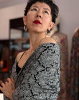 Elegant Black Sozni Pashmina Shawl with Timeless Paisley Designs