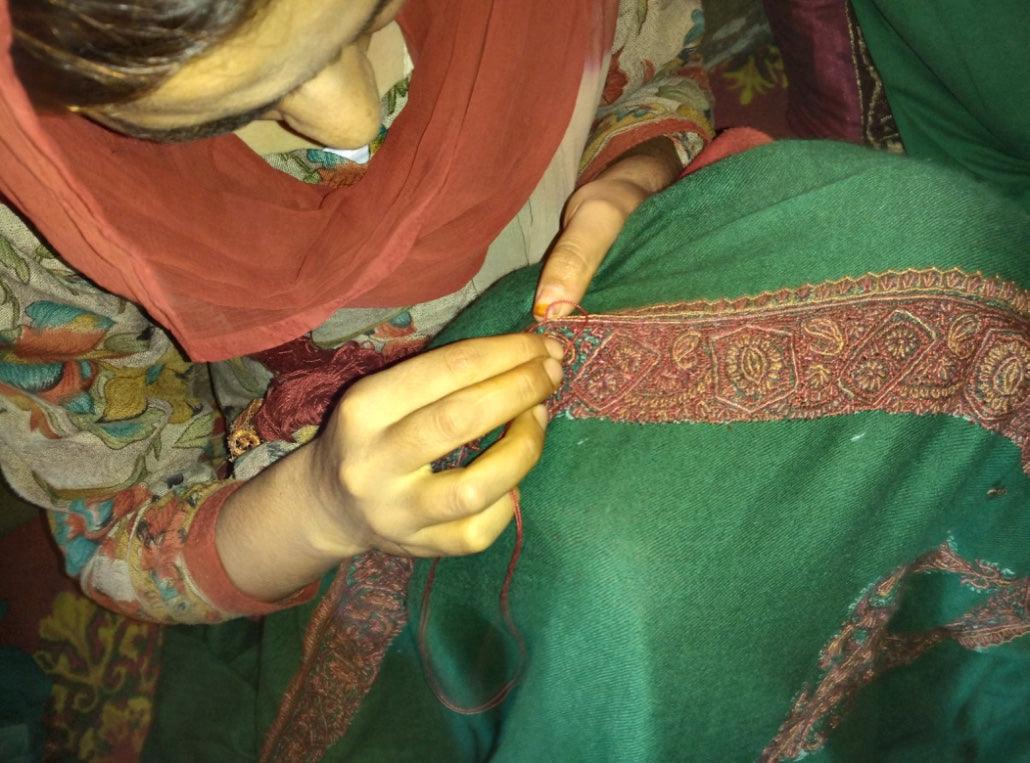 6 Reasons Why You Should Gift A Pashmina - the Atelier H