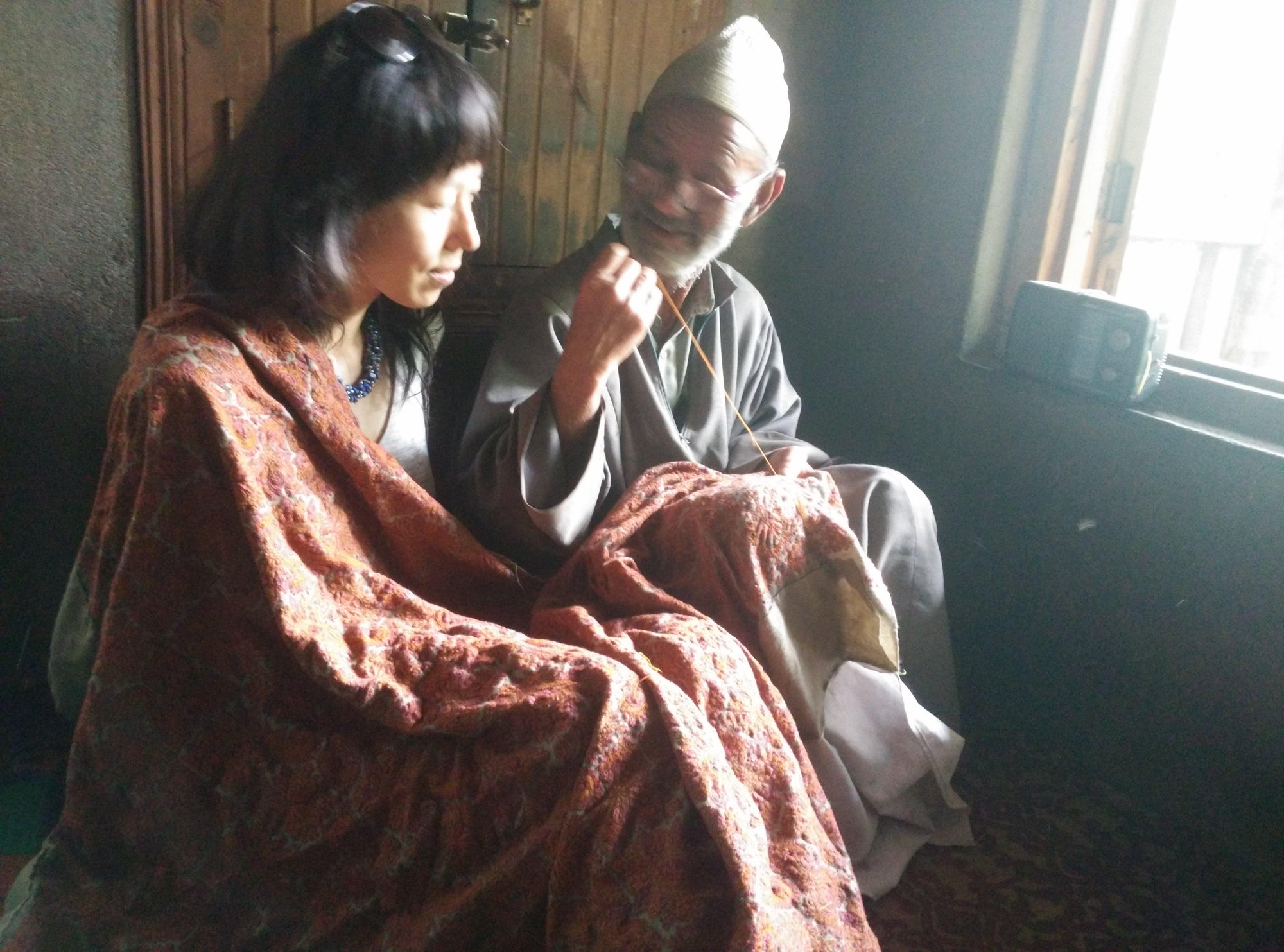 A fascinating journey into Kashmir Shawls - the Atelier H