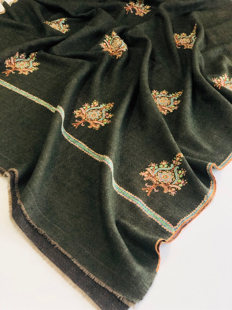 Dual Shade Butidar Embroidery Pashmina Shawl, Green and Black