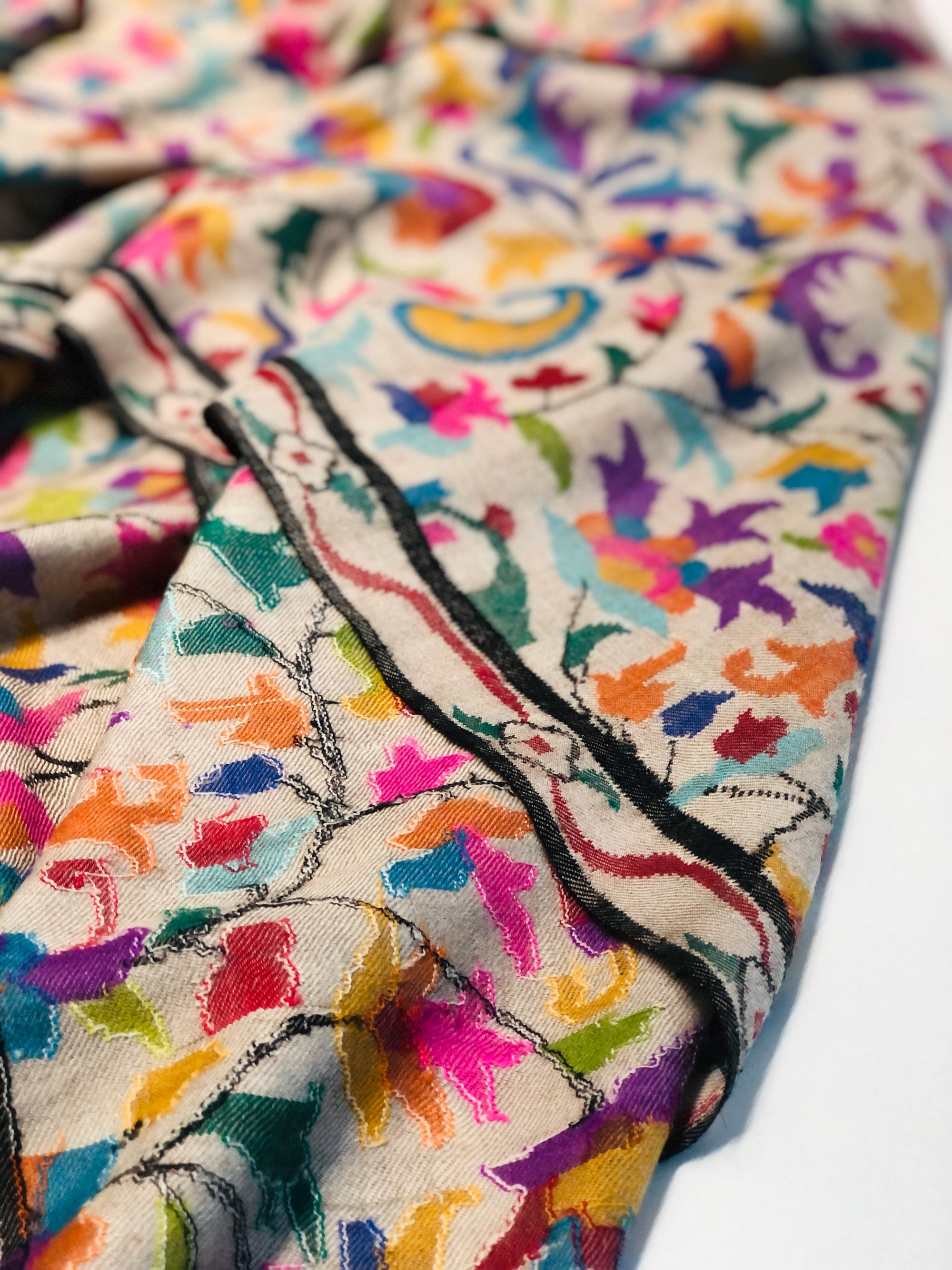 3 Yard Offwhite Floral Design Kani Pashmina Shawl