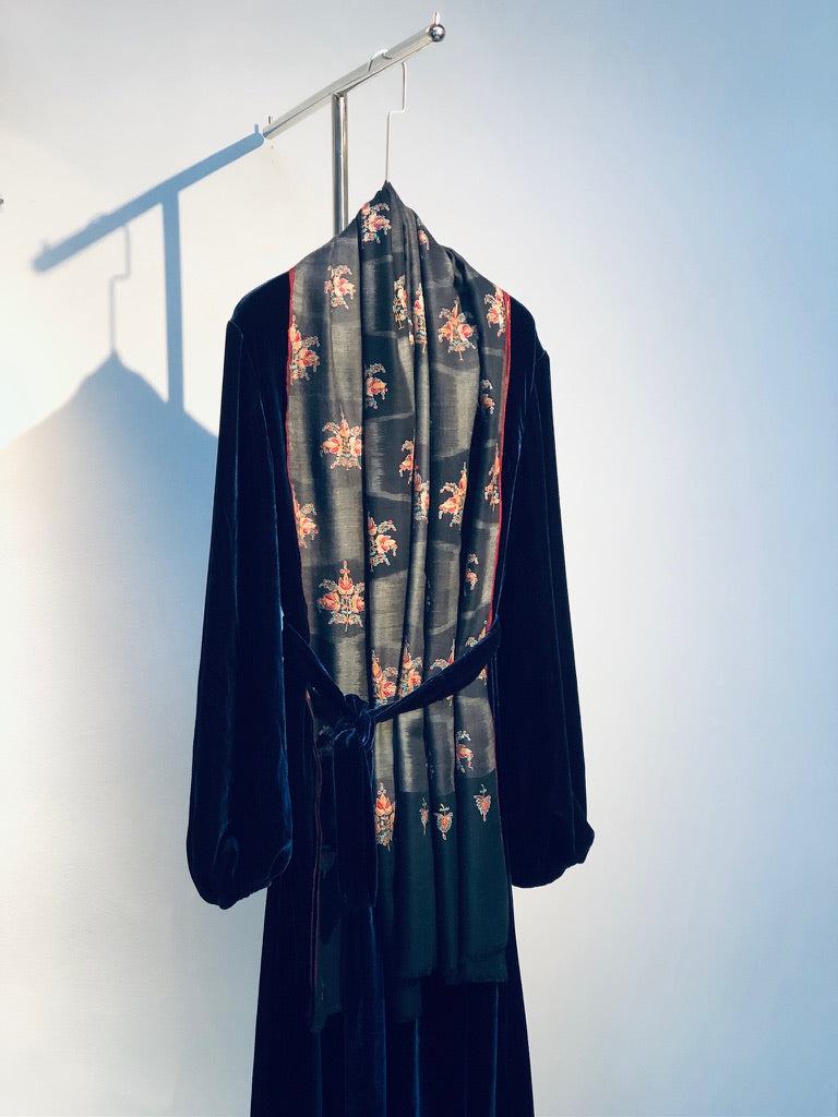 Black IKAT Butidar Floral Design Embroidery Pashmina Shawl