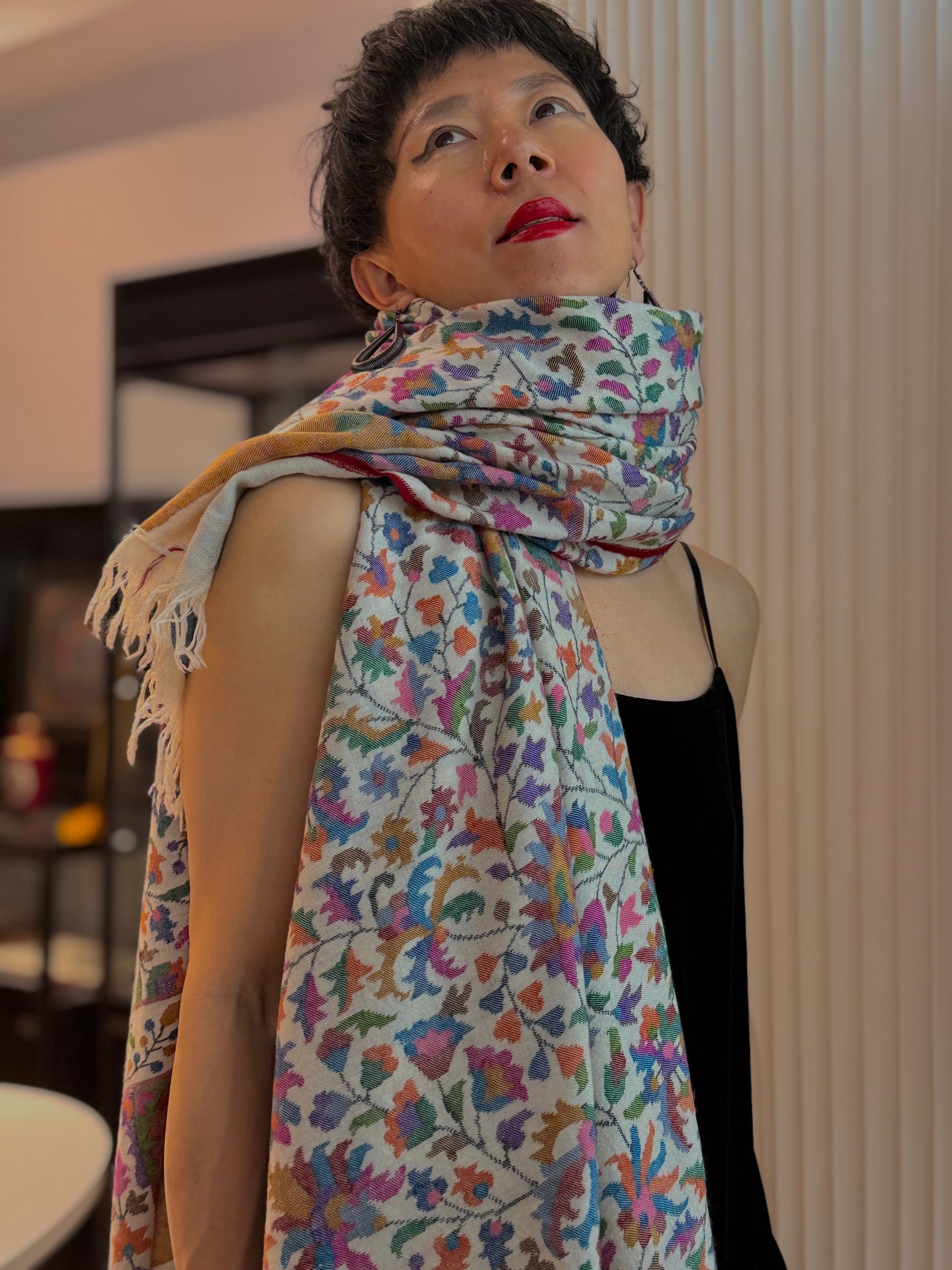 3 Yard Ivory GI Certified Kani Pashmina Shawl (Copy)