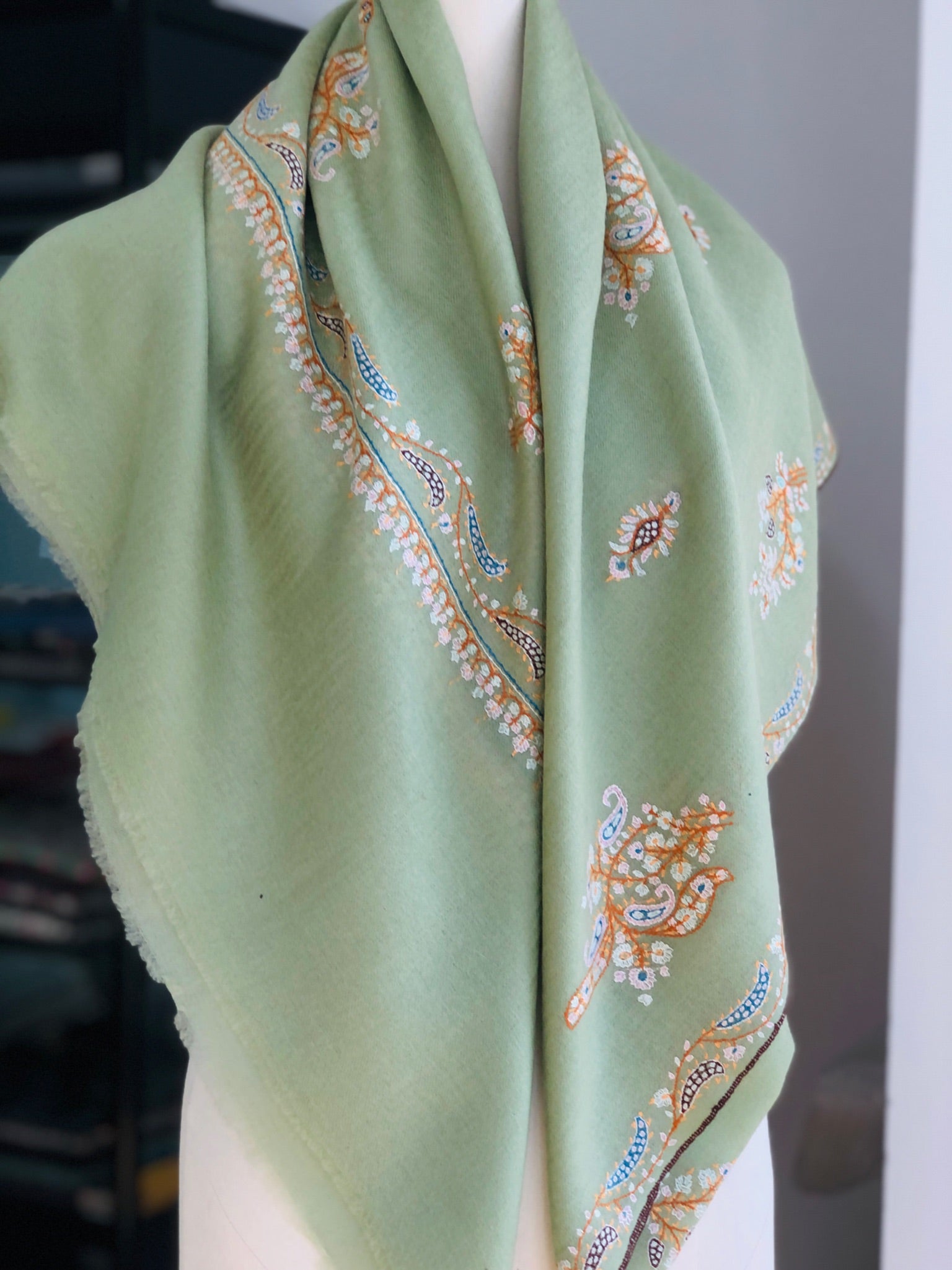 Pea Green Floral Butidar Embroidery Pashmina Shawl