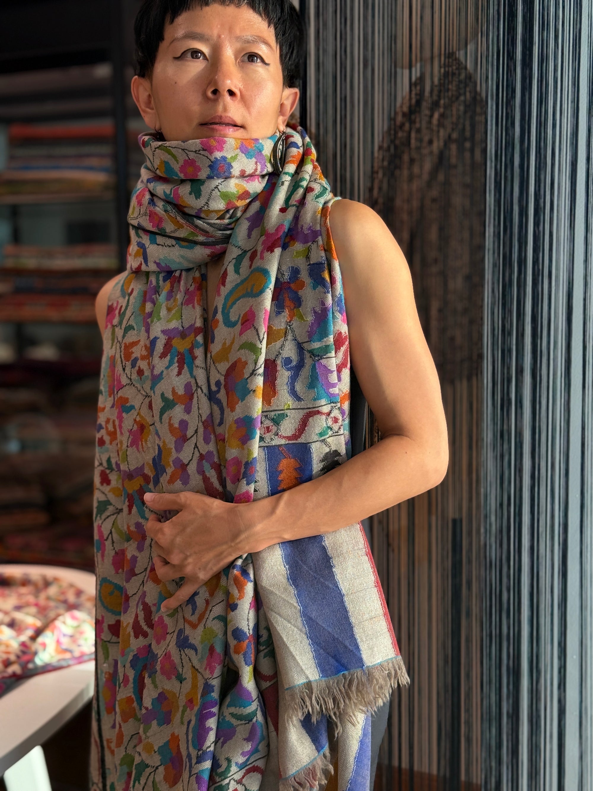 3 Yard Offwhite Floral Design Kani Pashmina Shawl