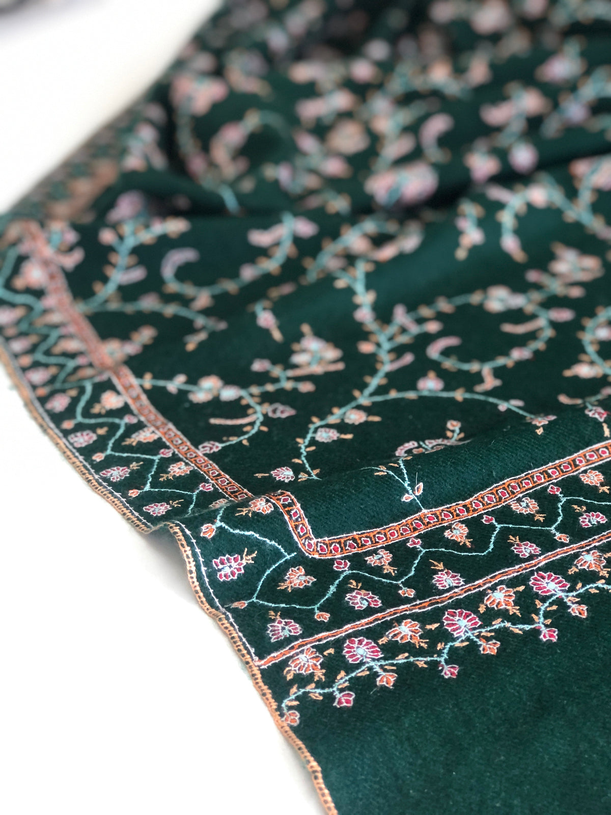 Emerald Green Buti Jaal Embroidery Pashmina Shawl 8