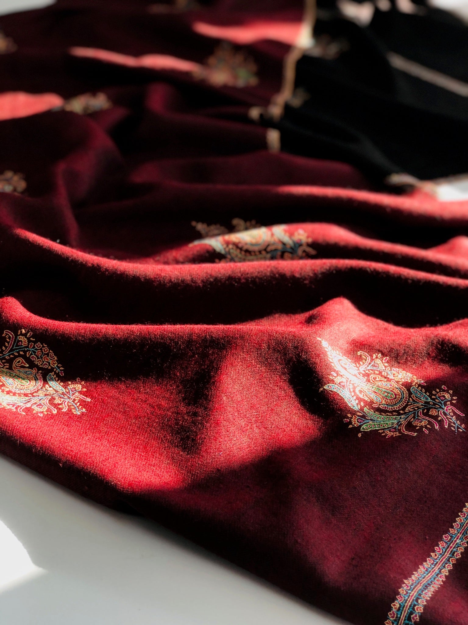 Dual Shade Butidar Embroidery Pashmina Shawl, Dark Brown and Maroon