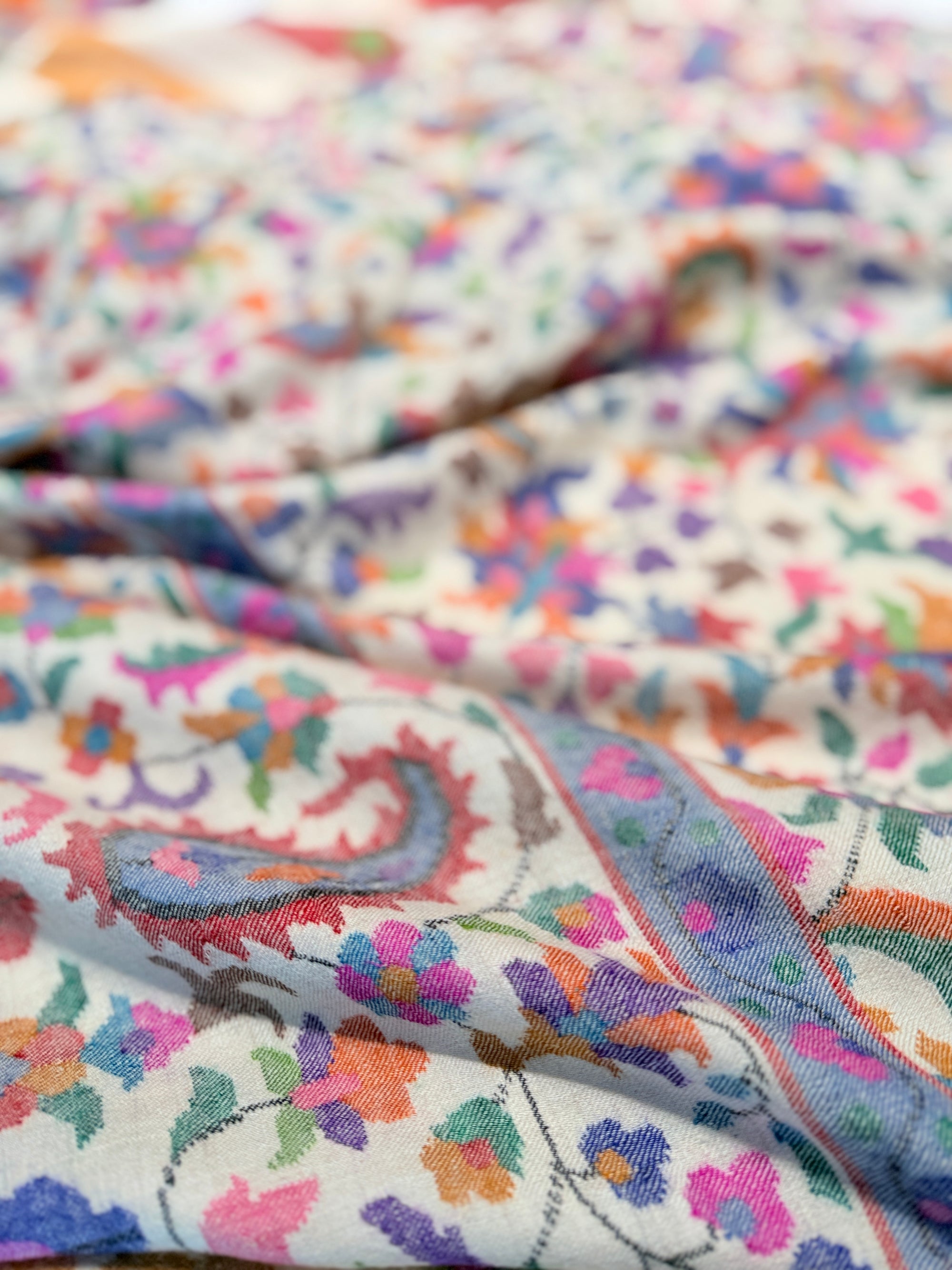 3 Yard Offwhite Floral Design Kani Pashmina Shawl