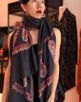 Châle Pashmina à motif de bouquet de cônes noirs
