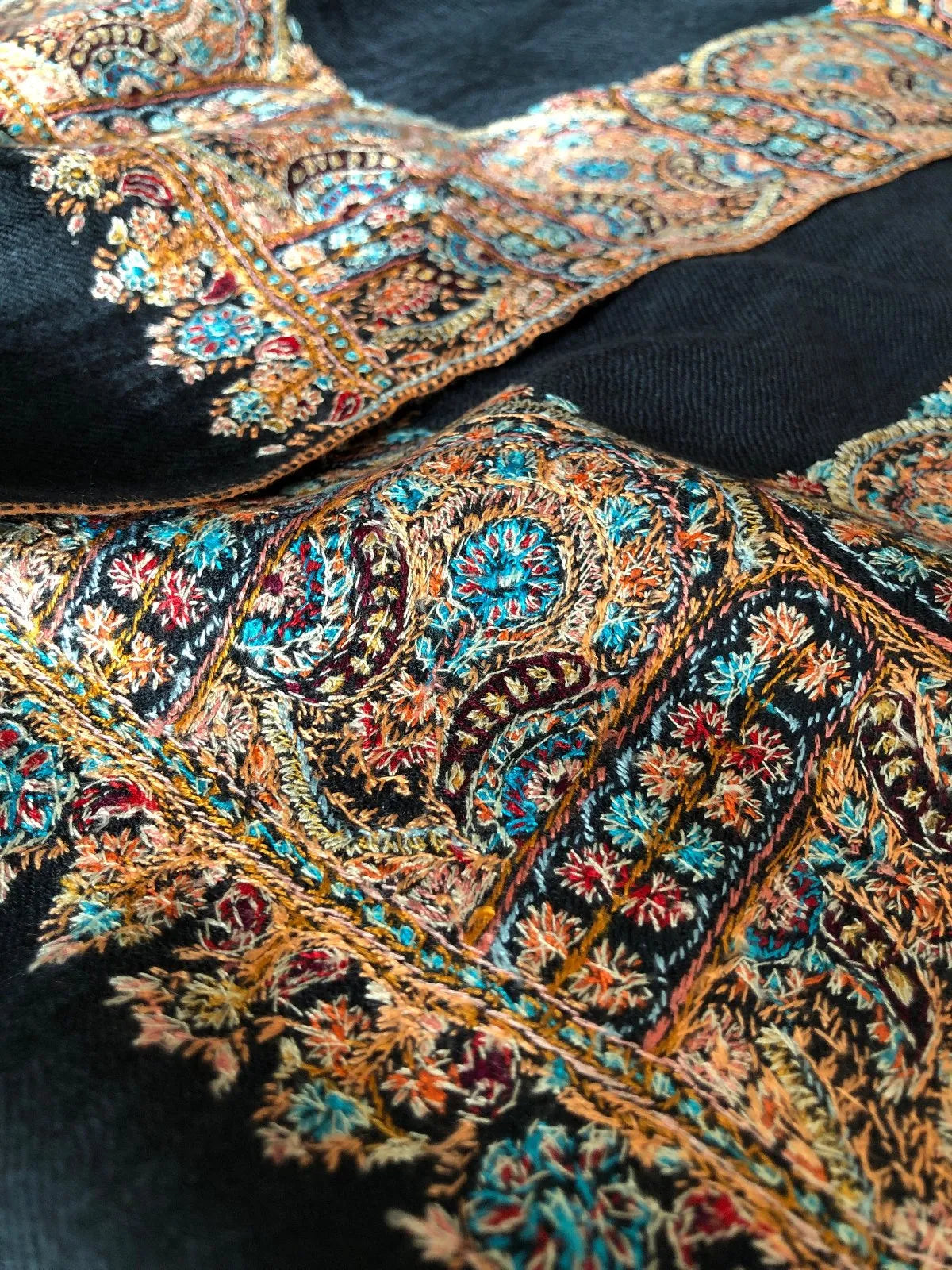 Vintage Black Dhoor Embroidery Pashmina Shawl - the Atelier H