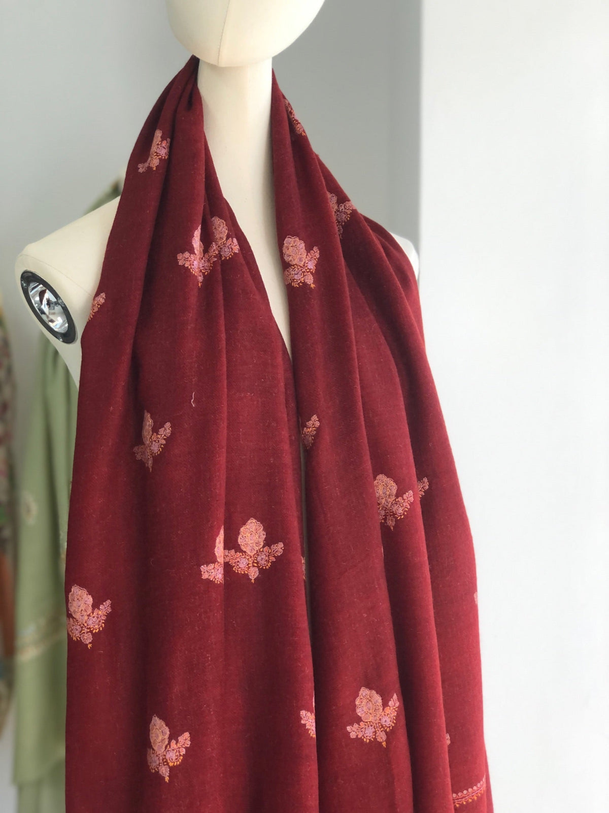 Cherry Floral Butidar Silk Embroidery Pashmina Shawl 4