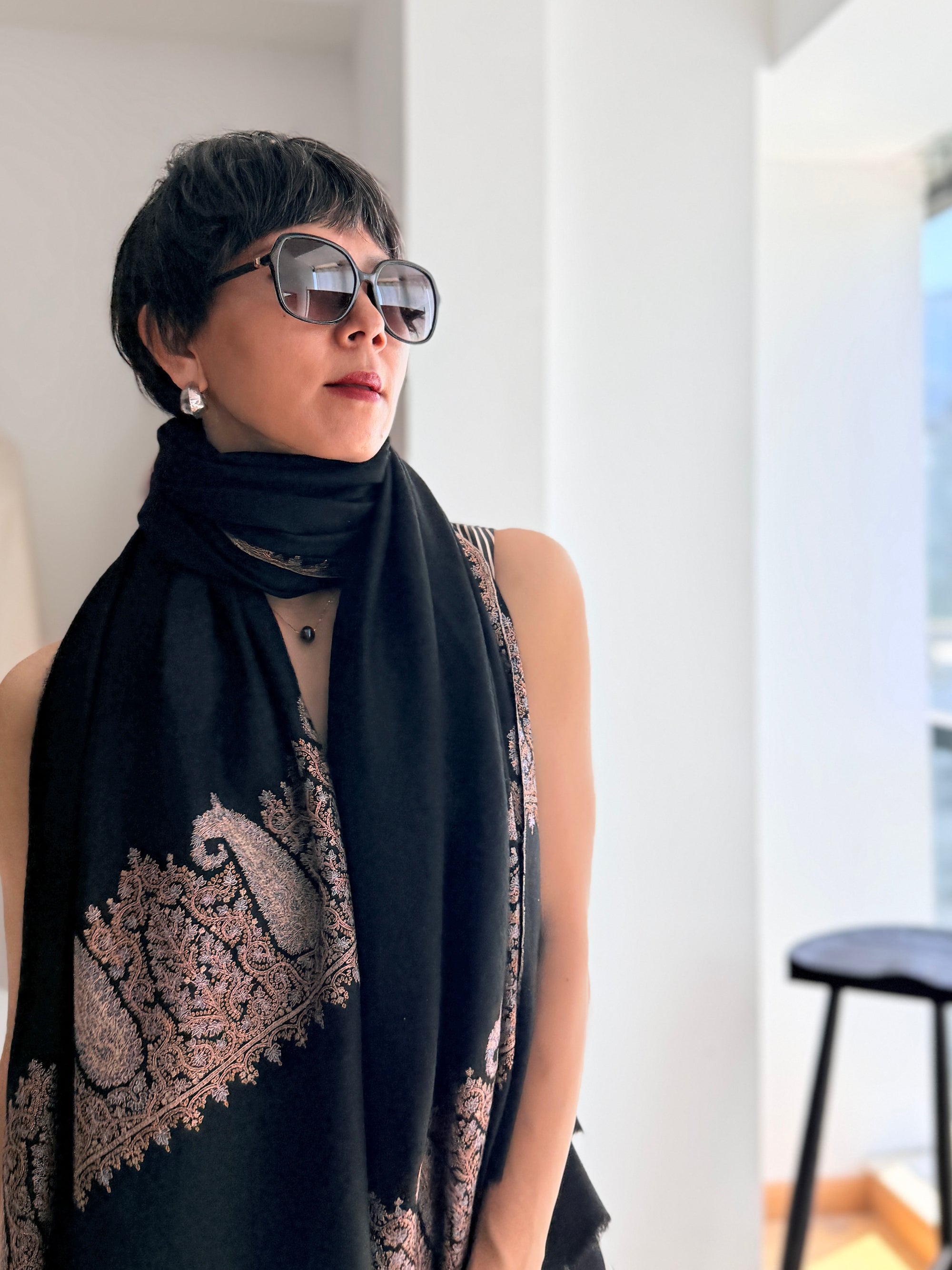 Vintage Black Palla Silk Embroidery Pashmina Shawl