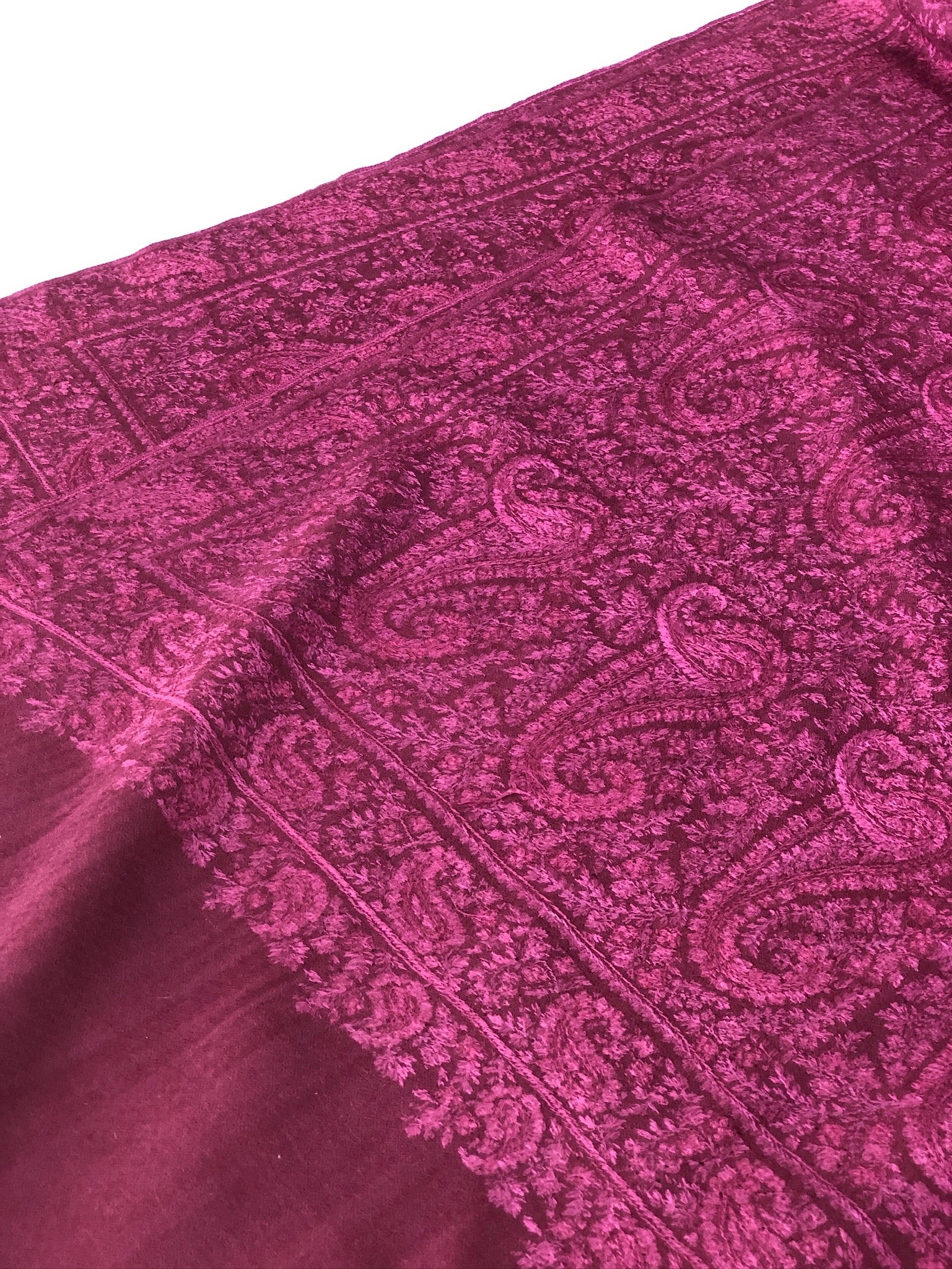 Magenta Paisley Design Silk Jamawar Embroidery Pashmina Shawl