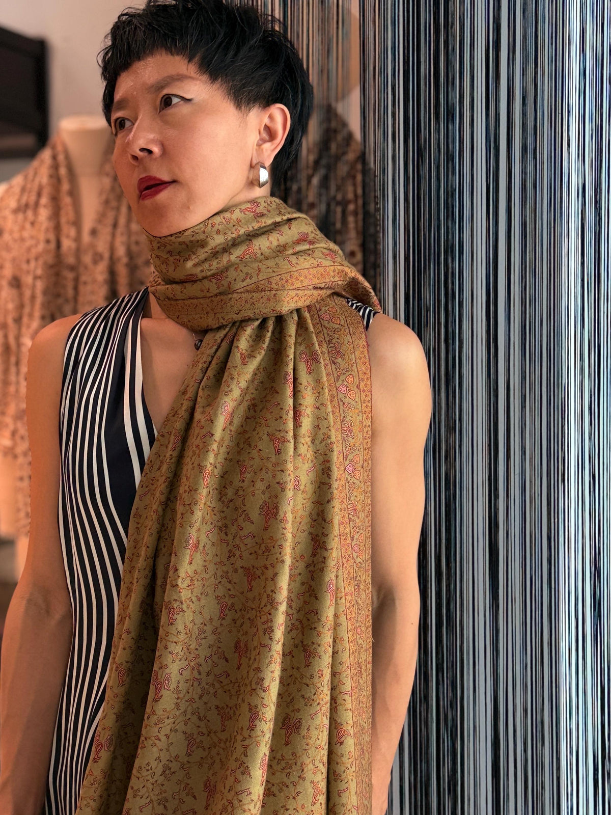 Handspun Golden Silk Embroidery Pashmina Shawl with Exquisite Embroidery Details