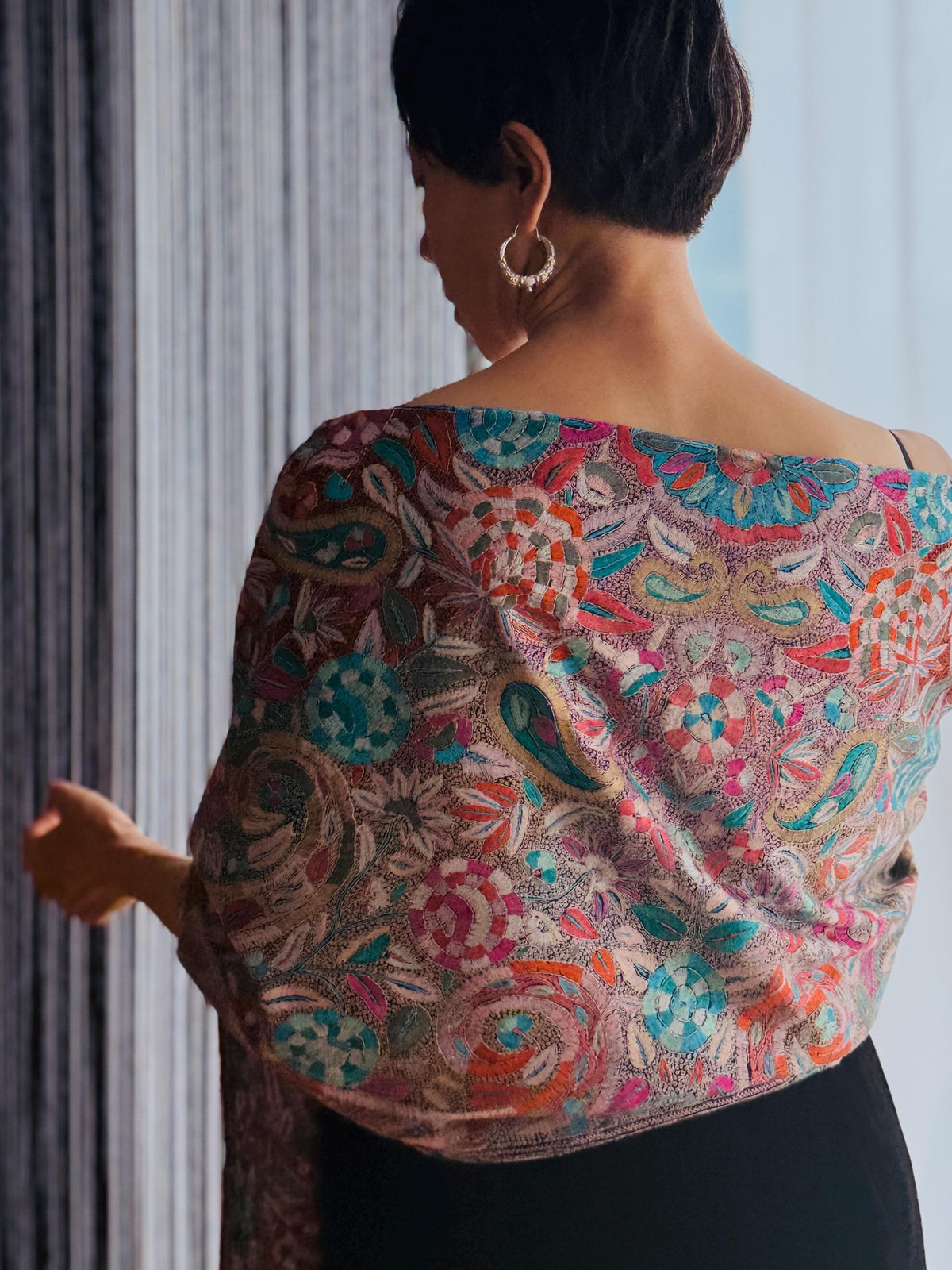 Black Sozni Jamawar Pashmina Shawl with Exquisite Embroidery Designs