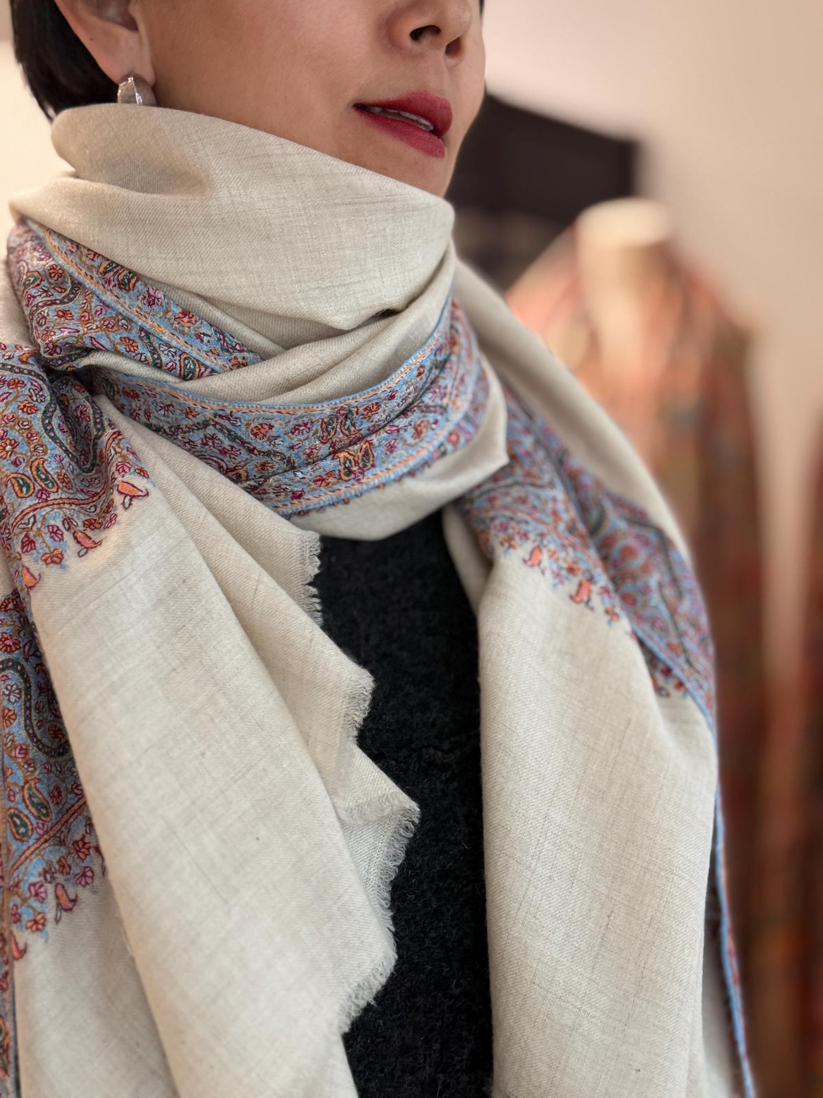Elegant White Dhoor Embroidery Pashmina Shawl with Classic Design