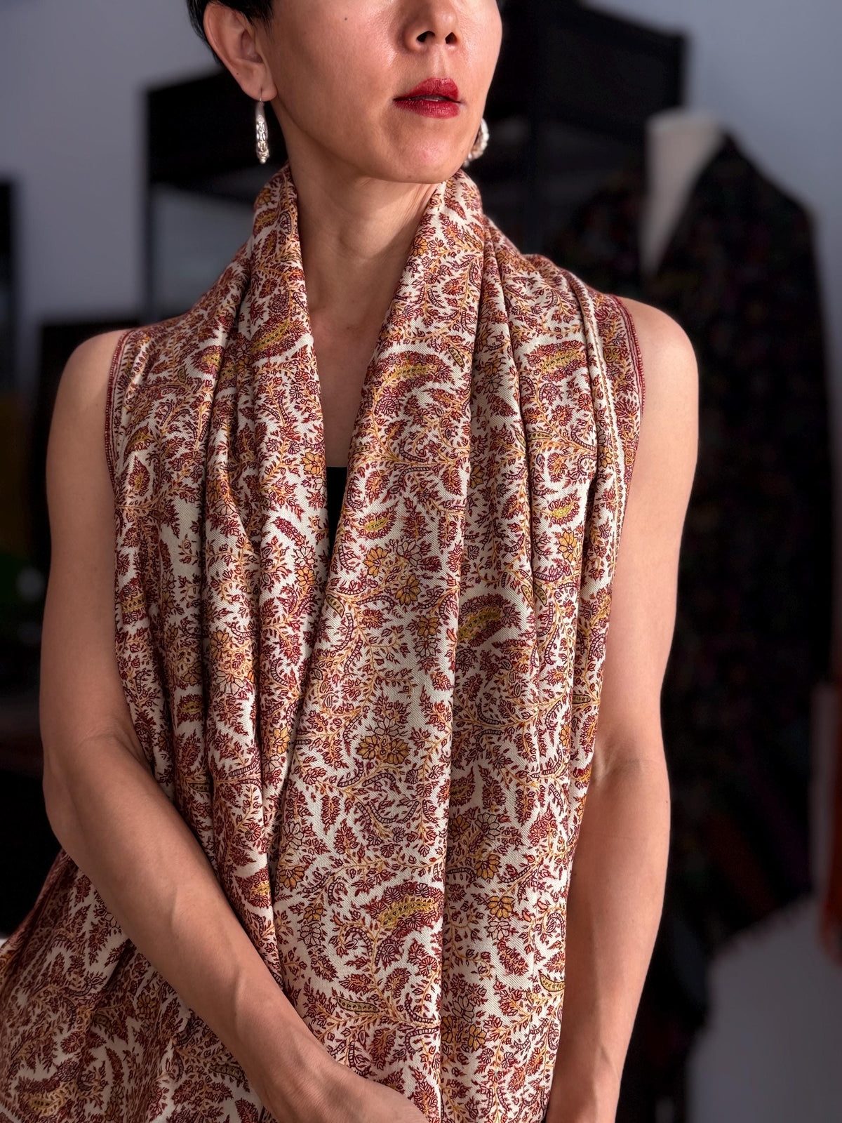 Handspun Ivory Paisley Design Pashmina Shawl with Intricate Embroidery Details