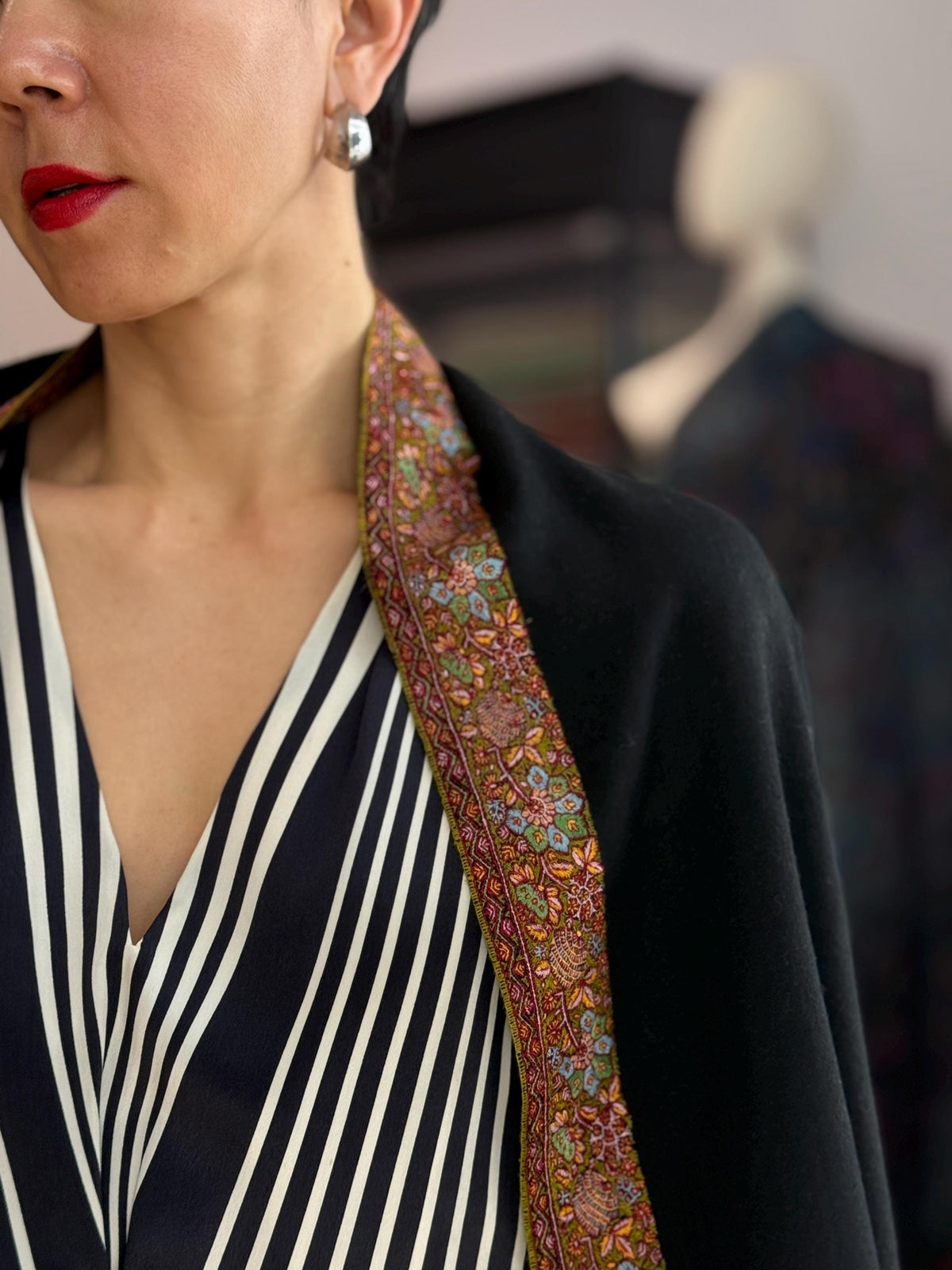 Elegant Black Dhoor Design Pashmina Shawl with Intricate Embroidery Details