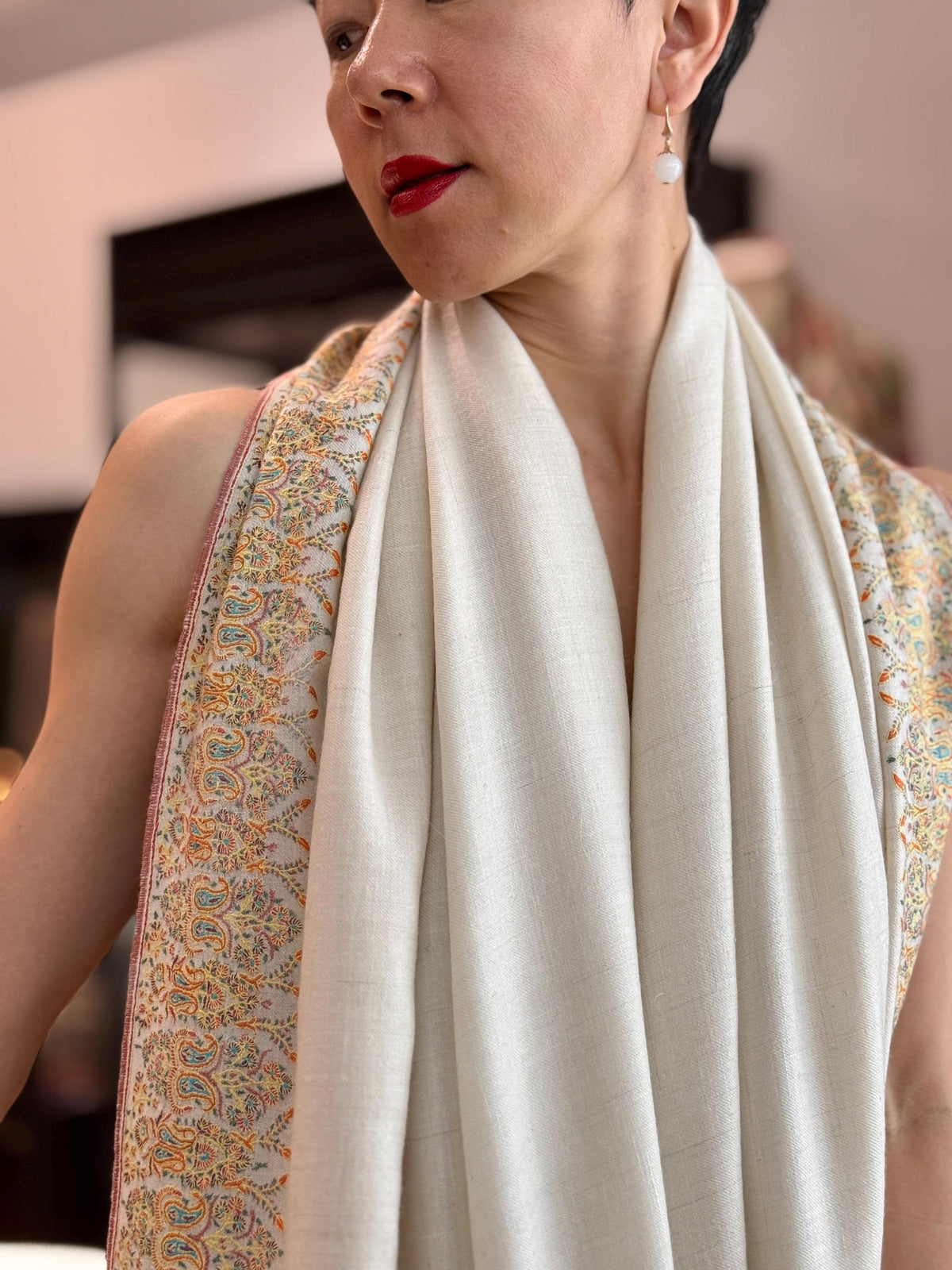 Ivory Dhoor Embroidered Pashmina Shawl with Exquisite Embroidery Details