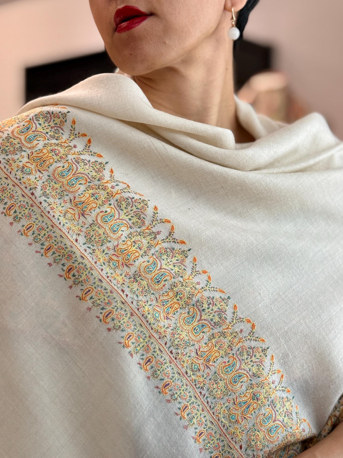Ivory Dhoor Embroidered Pashmina Shawl with Exquisite Embroidery Details