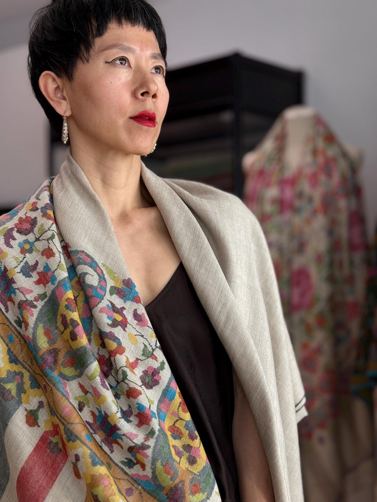 3 Yard Paisley Design Kani Pashmina Shawl with Intricate Handloom Weaving Details