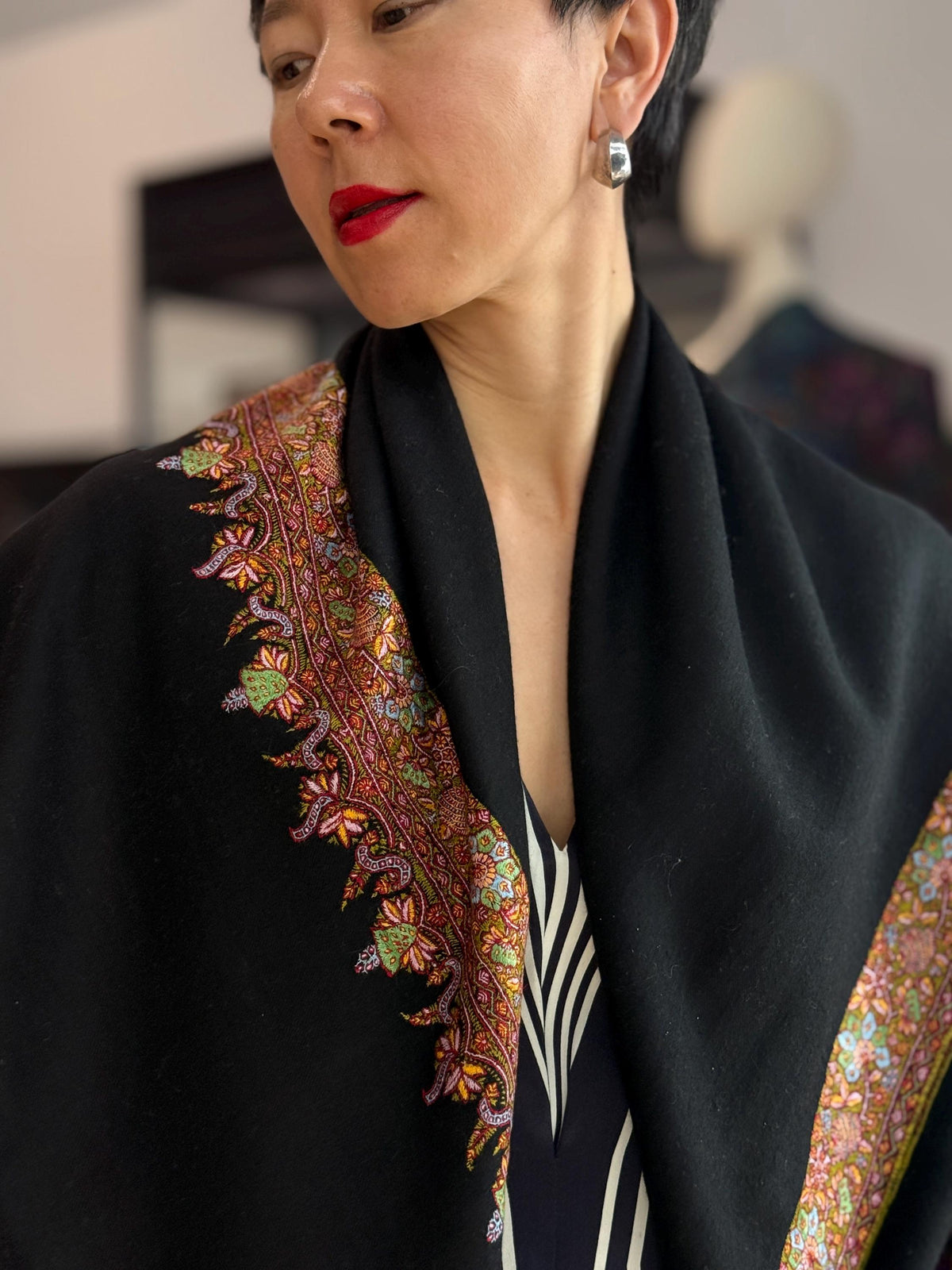 Elegant Black Dhoor Design Pashmina Shawl with Intricate Embroidery Details