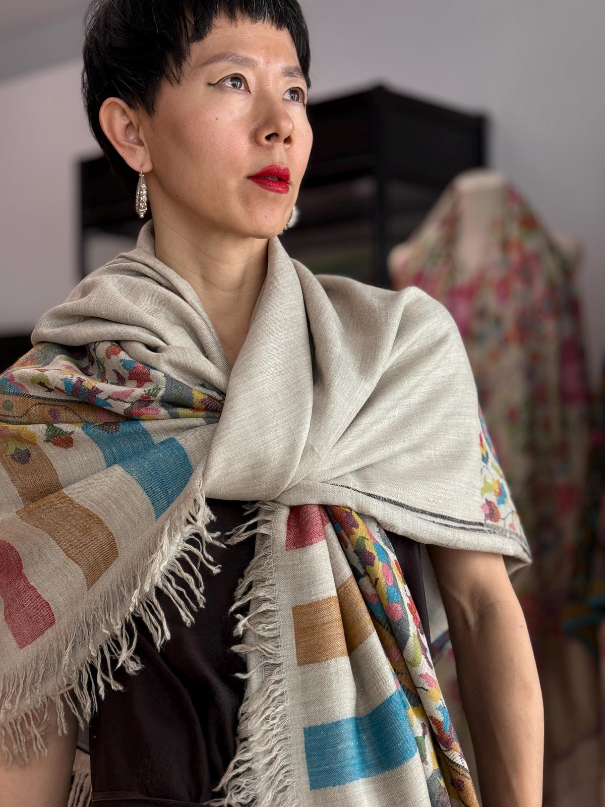 3 Yard Paisley Design Kani Pashmina Shawl with Intricate Handloom Weaving Details