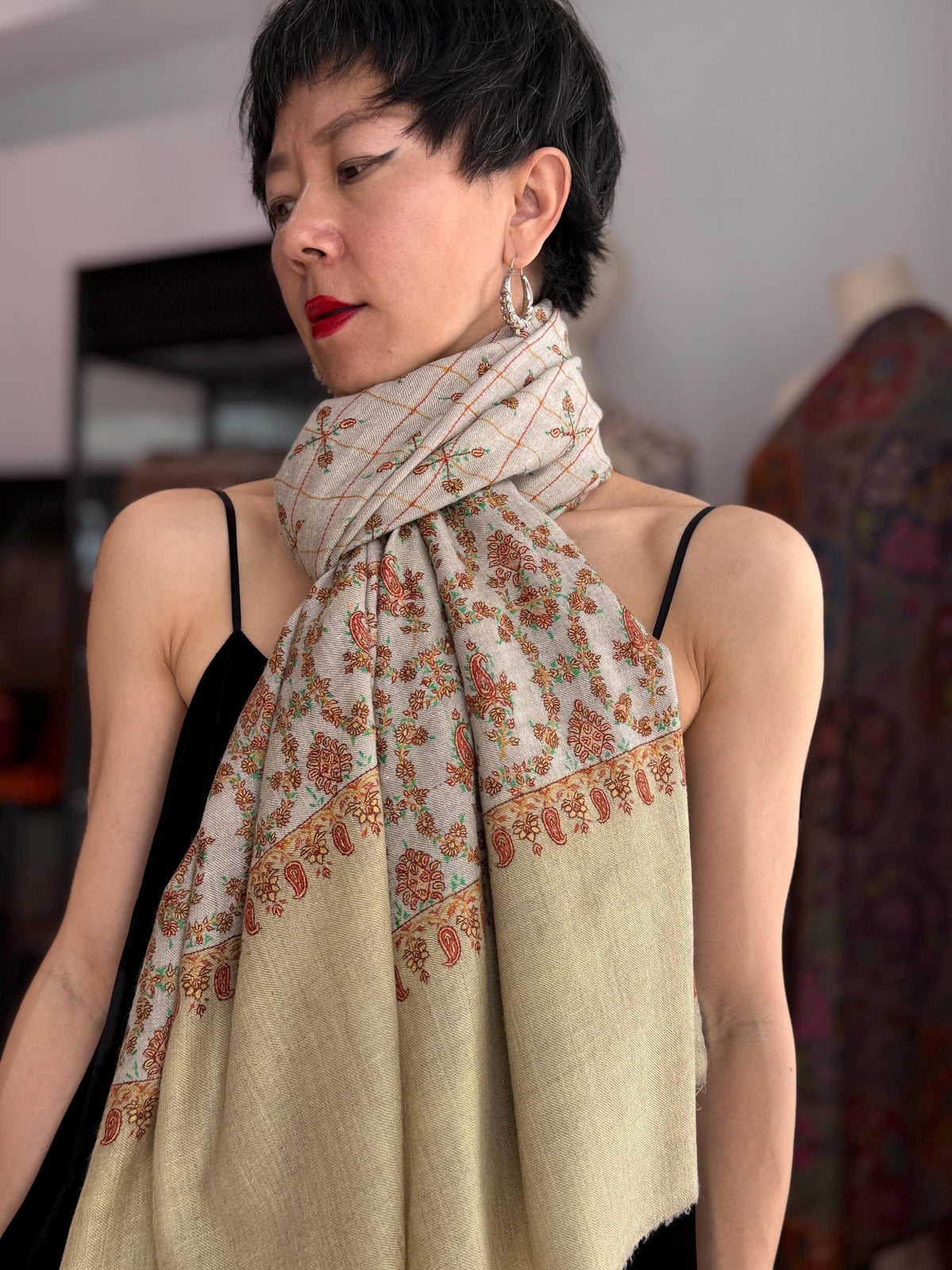 Elegant Beige Designer Pashmina Shawl with Intricate Embroidery Details