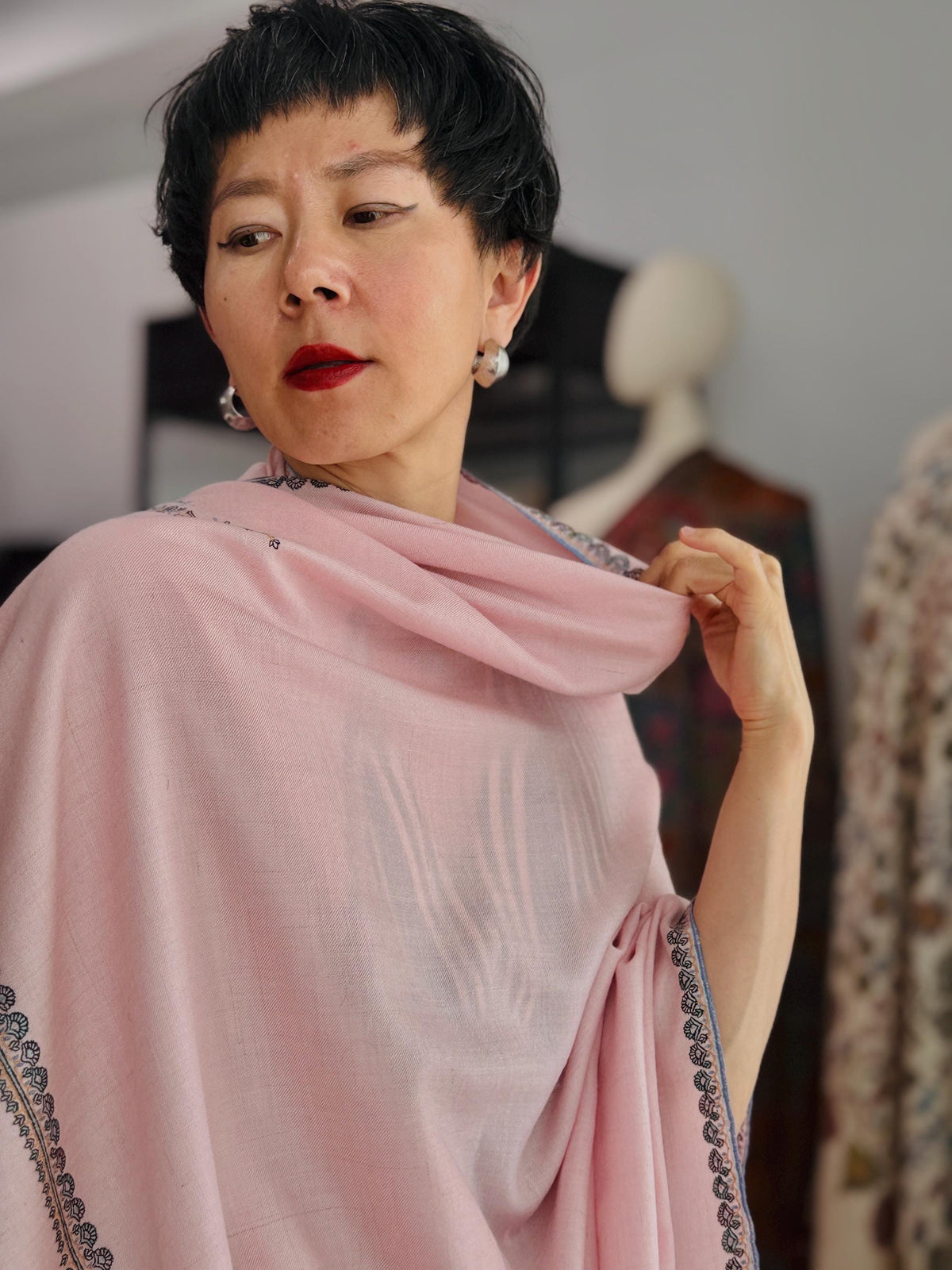 Elegant Pink Hashia Embroidered Pashmina Shawl