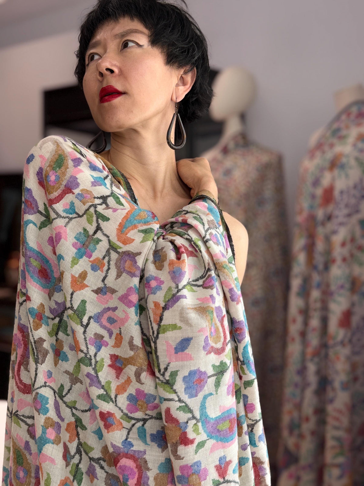 3 Yard 90s Vintage Kani Pashmina Shawl: Handwoven Floral Design, Ladak Pashmina, 135x270cm