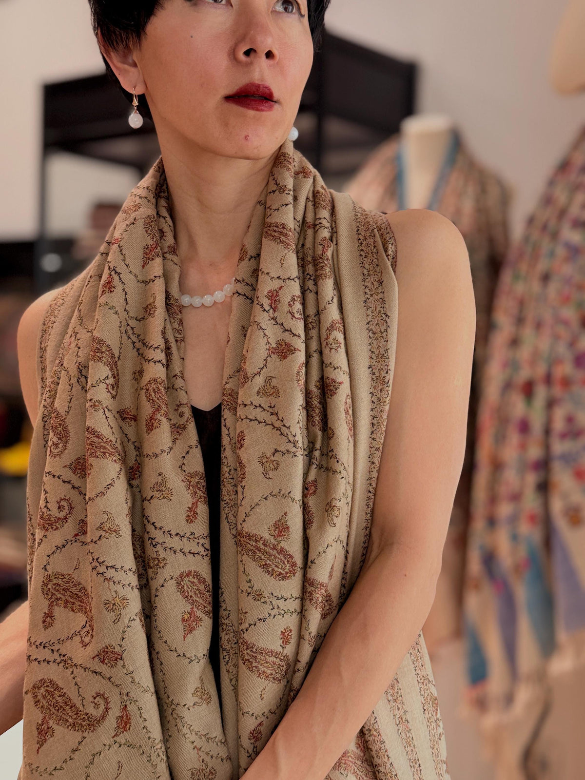 Kalki Jaal Silk Embroidered Pashmina Shawl with Intricate Floral Details