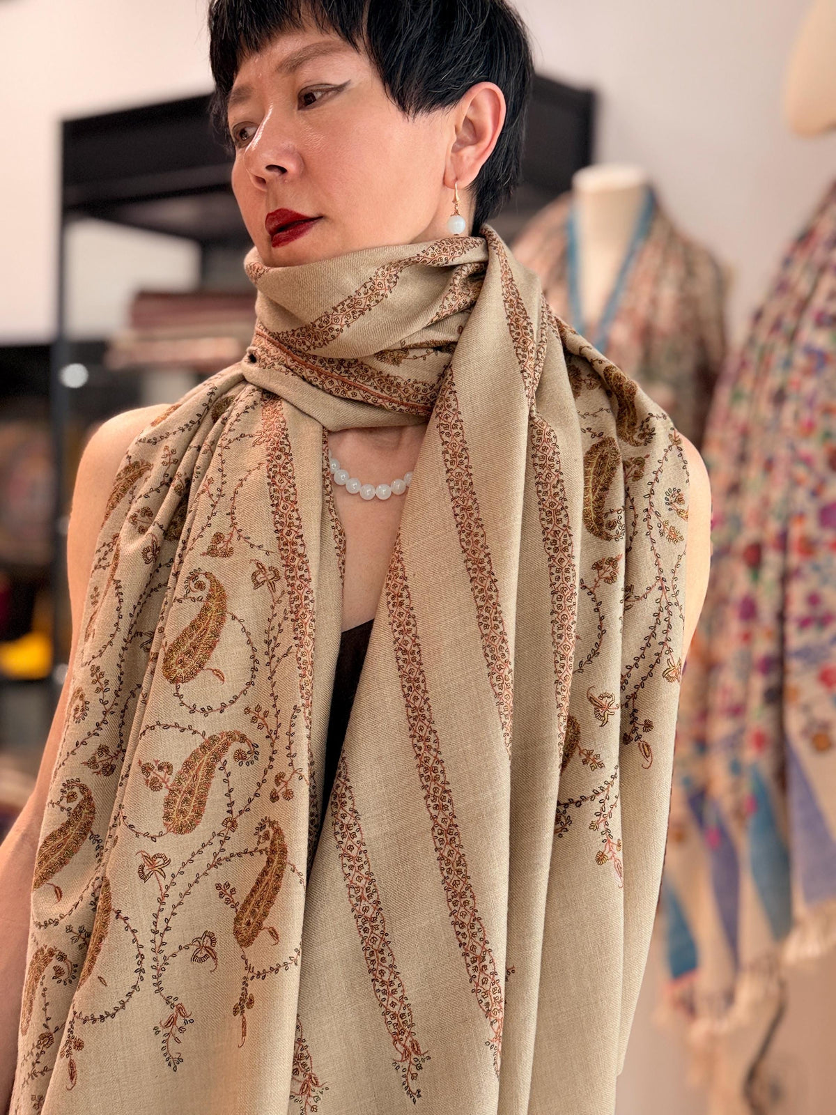 Kalki Jaal Silk Embroidered Pashmina Shawl with Intricate Floral Details