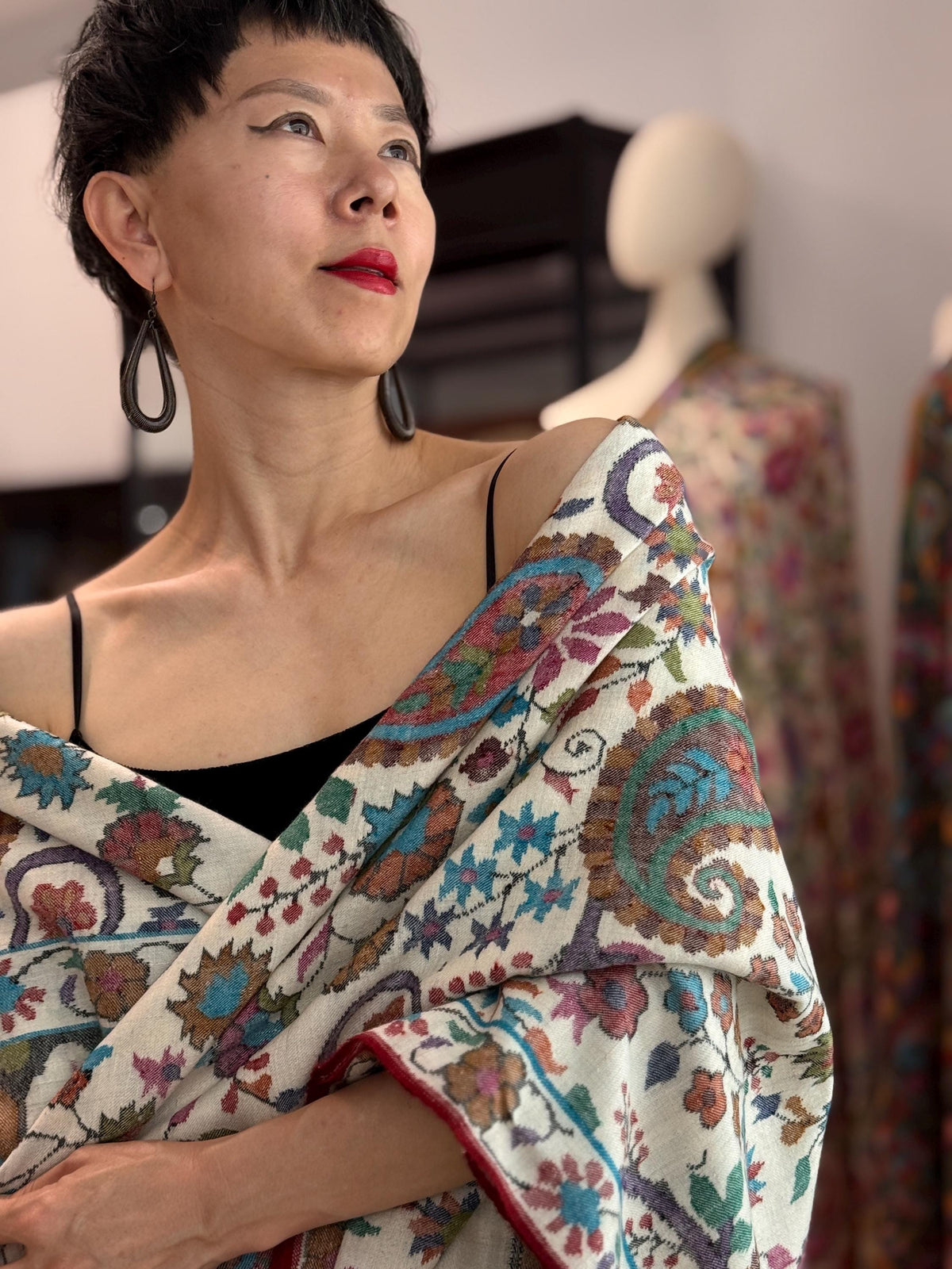 3 Yard Hand Spun Kani Pashmina Shawl: Almond Design, GI Certified Ladak Wool
