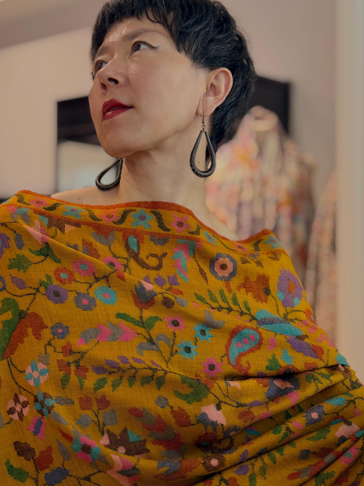 Golden Handspun Kani Pashmina Shawl with Intricate Floral Designs | New Arrival