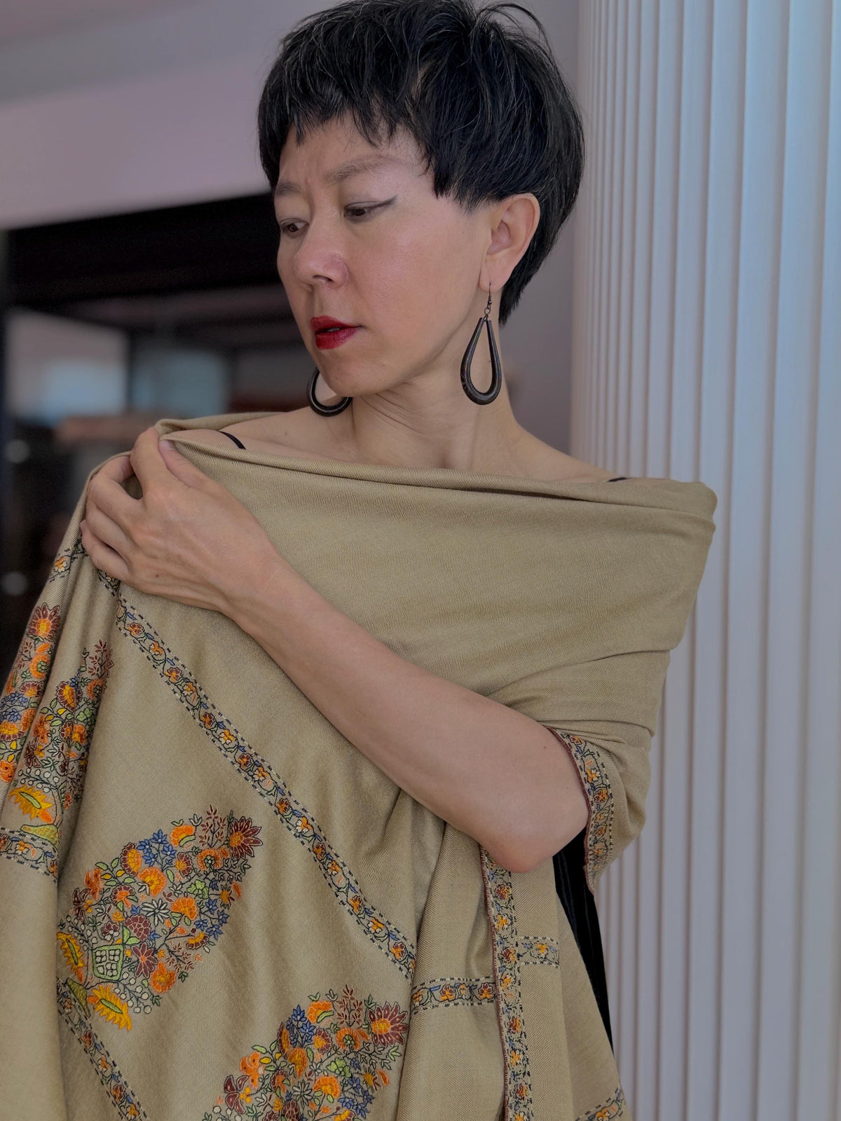 Kalki Cone Boteh Silk Embroidered Pashmina Shawl with Intricate Design Details