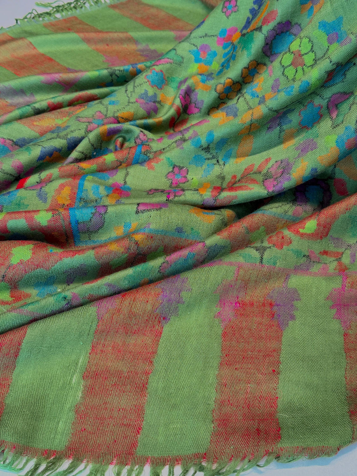 Emerald Green Floral Design Kani Pashmina Shawl with Intricate Weaving Details
