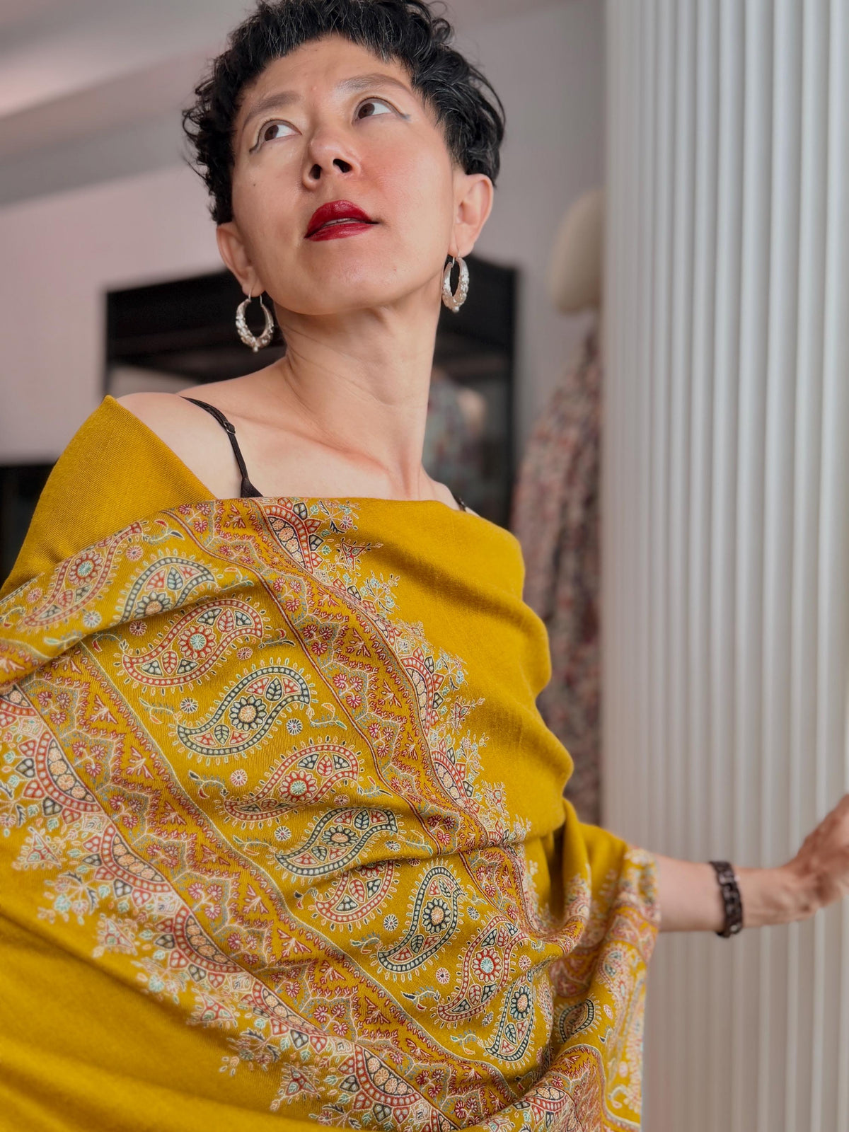 Mustard Palla Embroidered Pashmina Shawl with Paisley Design Details