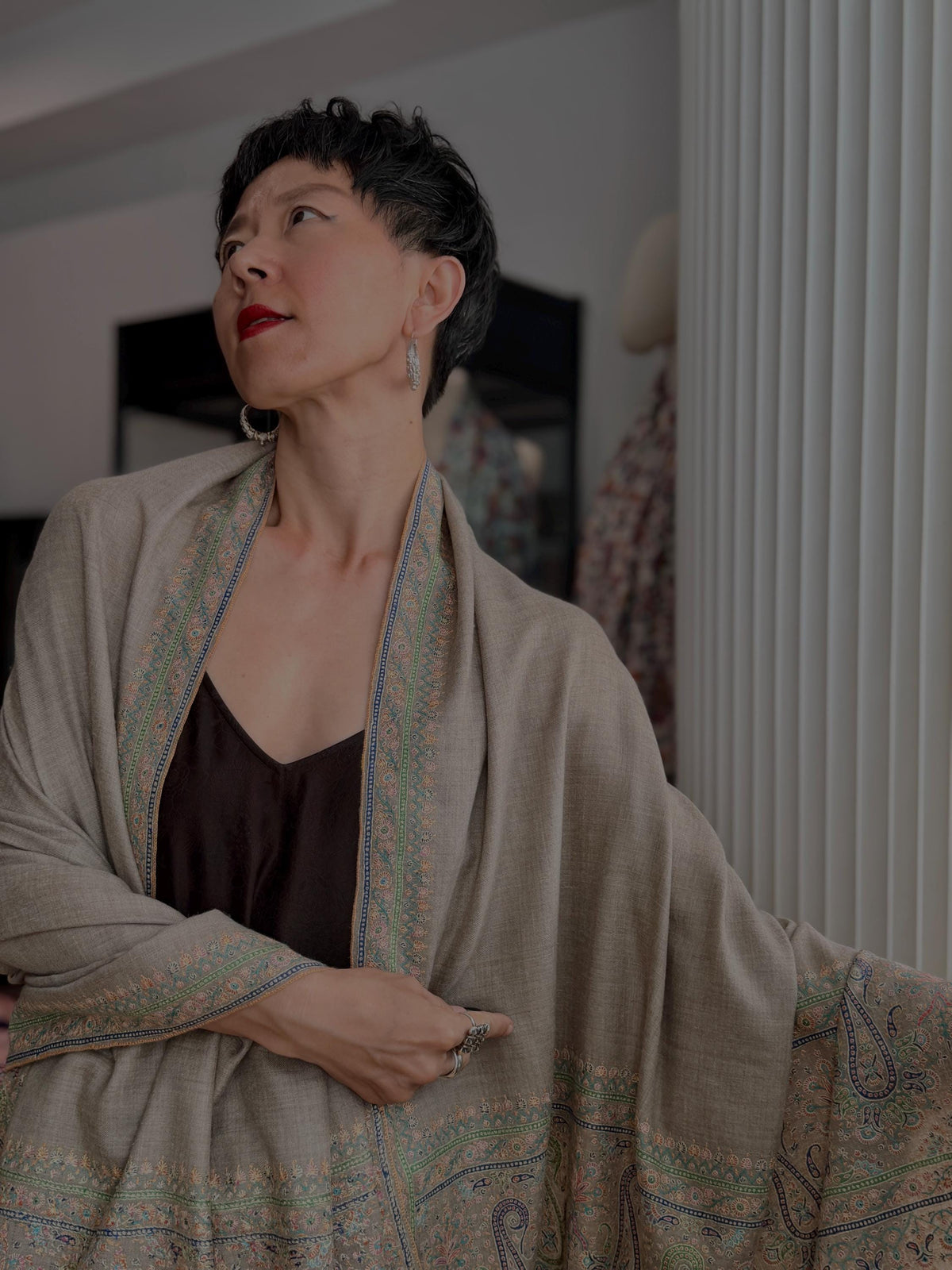 Gray Paisley Design Pashmina Shawl with Intricate Embroidery Details