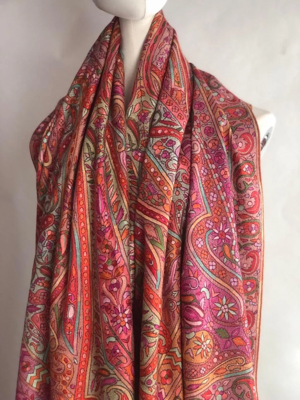 Dancing Almond Design Sozni Jamawar Embroidery Pashmina Shawl - the Atelier H