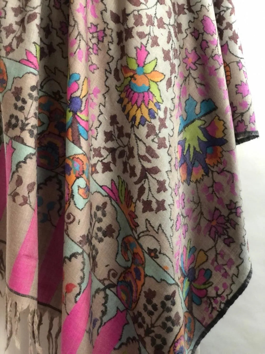 Beige Kani Jamawar Pashmina Shawl Chinar Design - the Atelier H