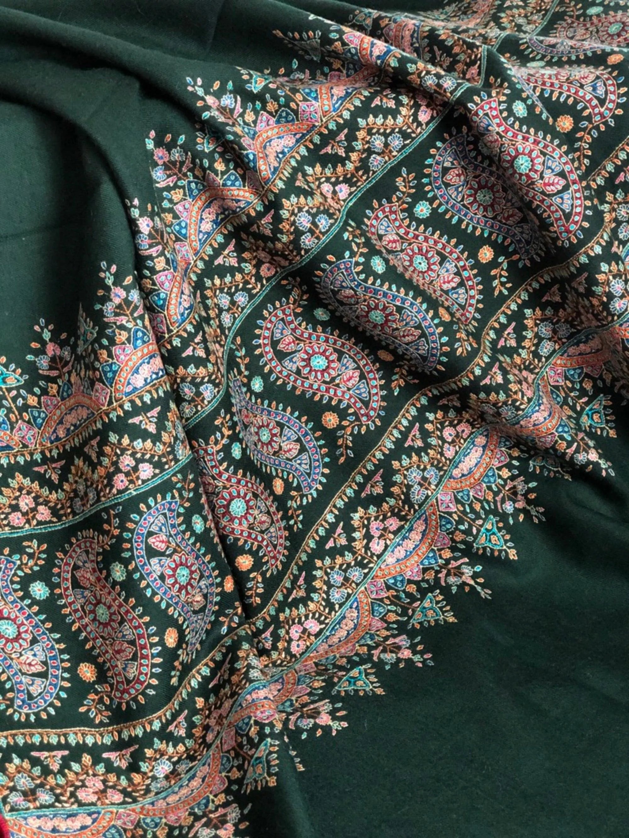 Emerald Green Paisley Embroidery Pashmina Shawl - the Atelier H