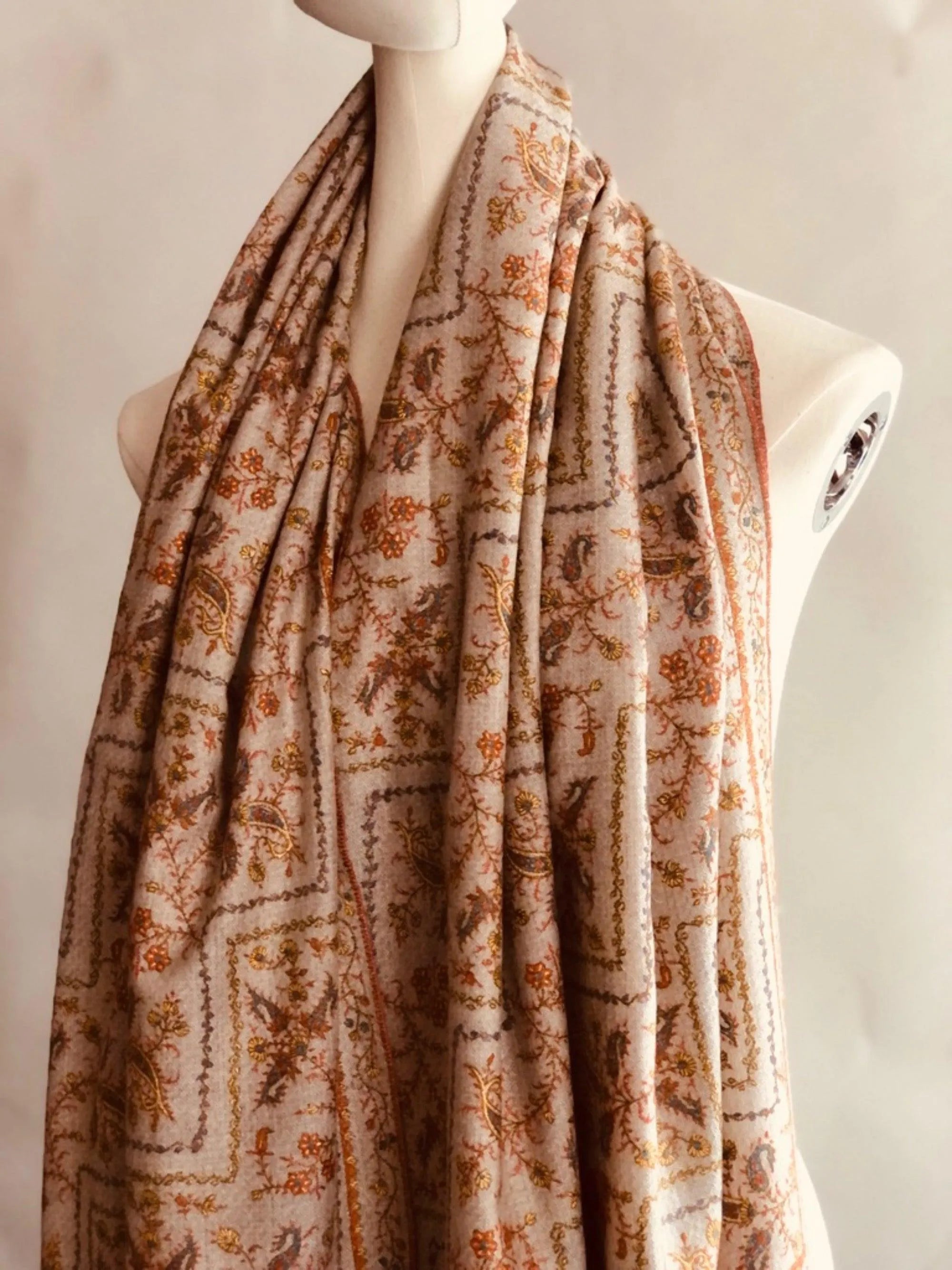 Beige Floral Design Sozni Jamawar Embroidery Pashmina Shawl - the Atelier H