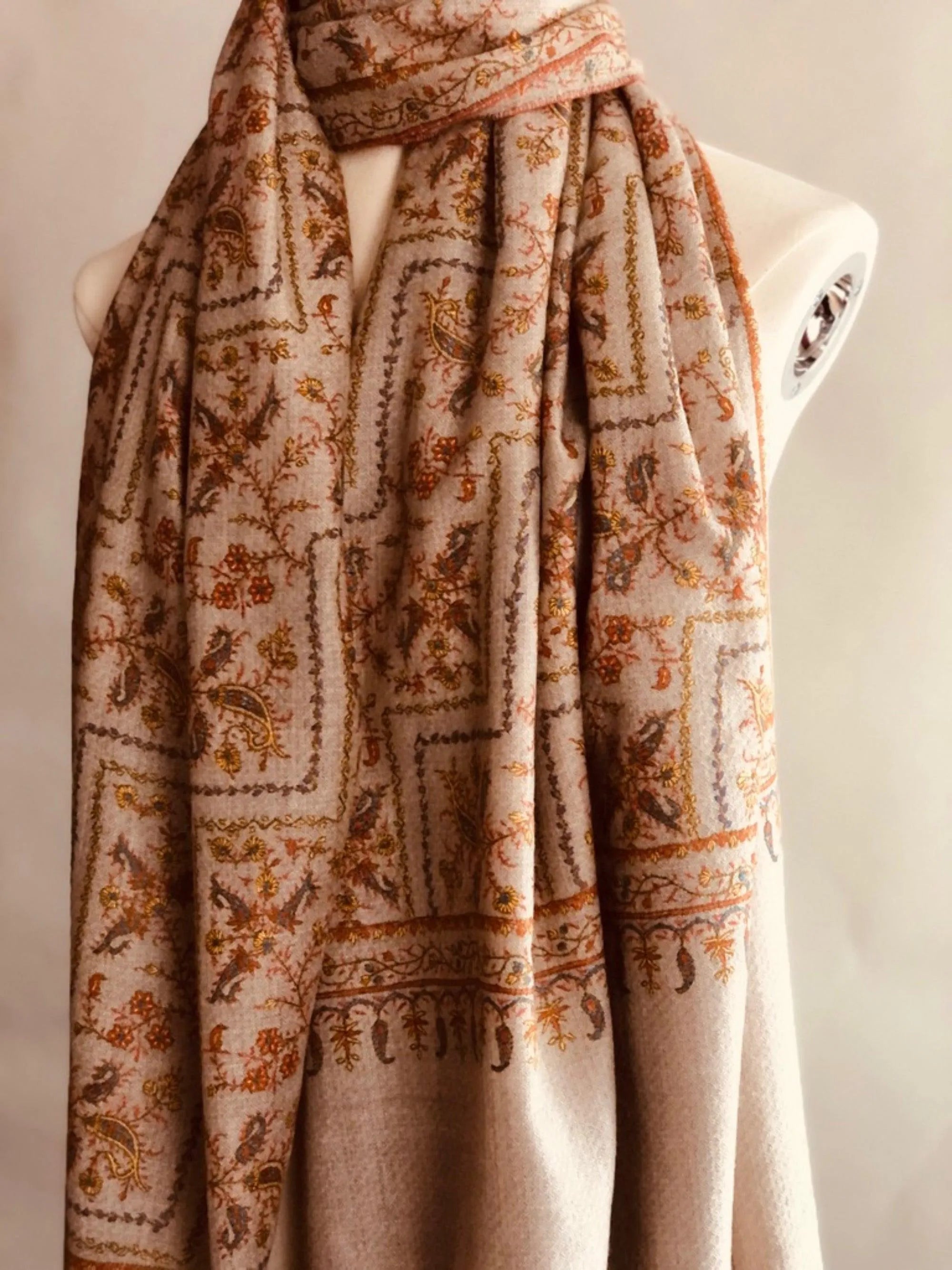 Beige Floral Design Sozni Jamawar Embroidery Pashmina Shawl - the Atelier H