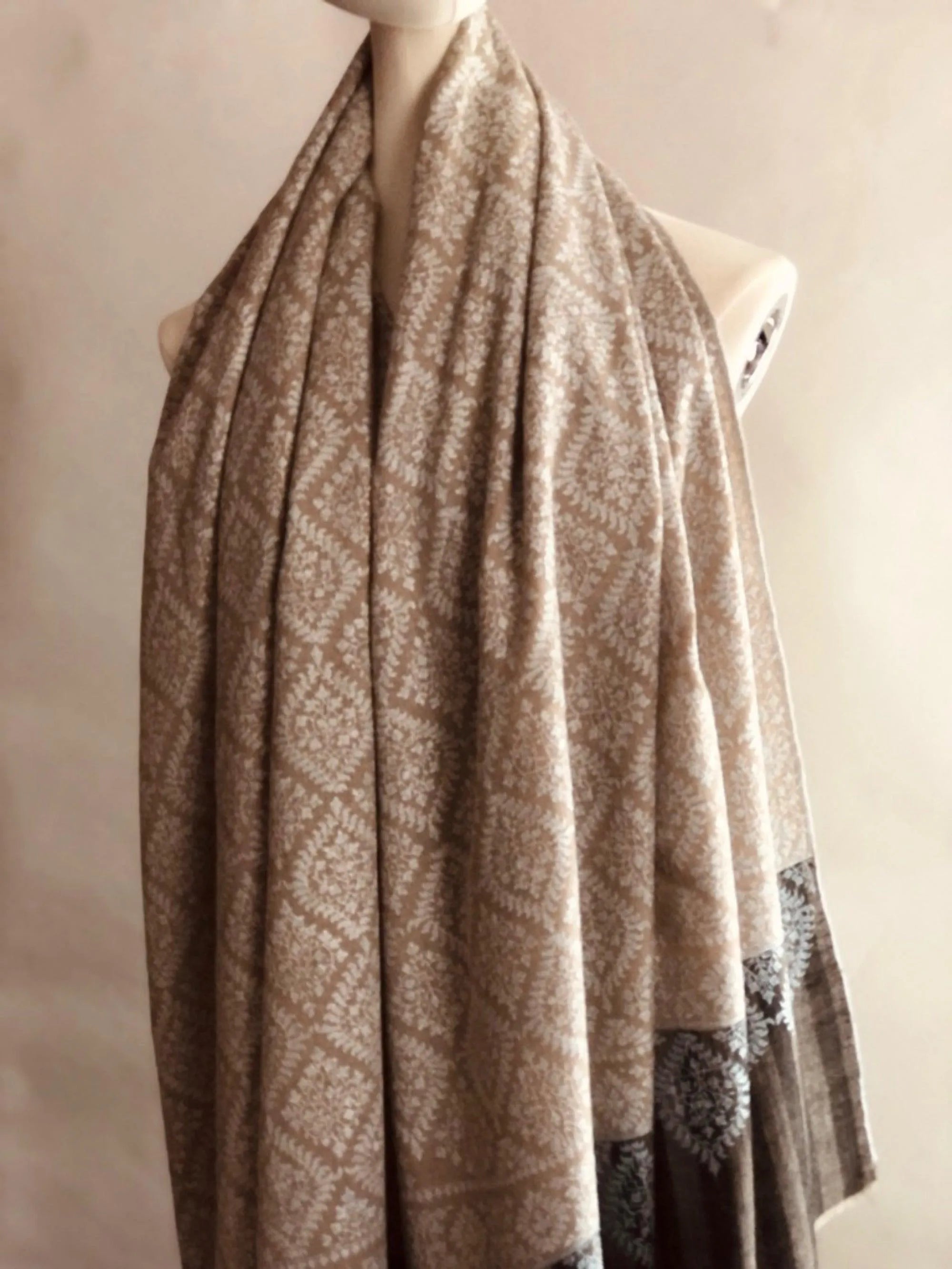 Beige Sozni Jamawar Pashmina Shawl Diamond Design - the Atelier H