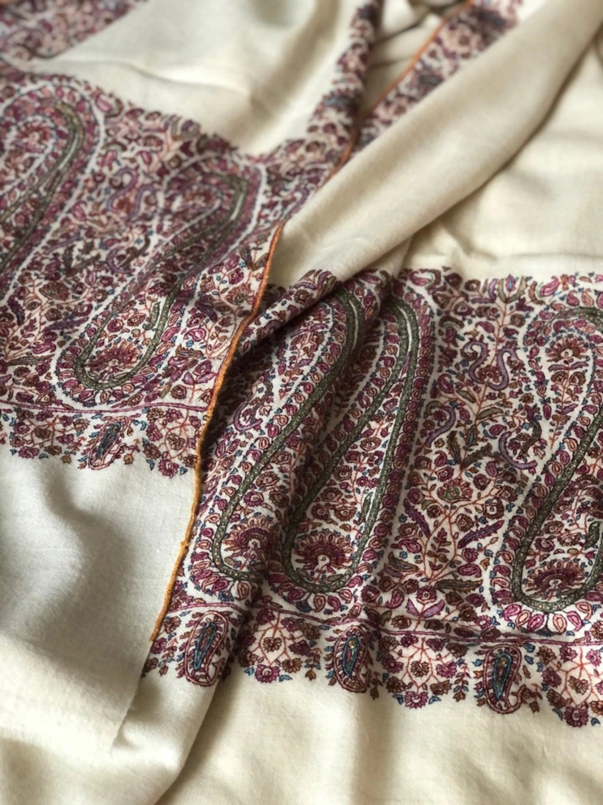 Classic Paisley Design Embroidery Pashmina Shawl - the Atelier H