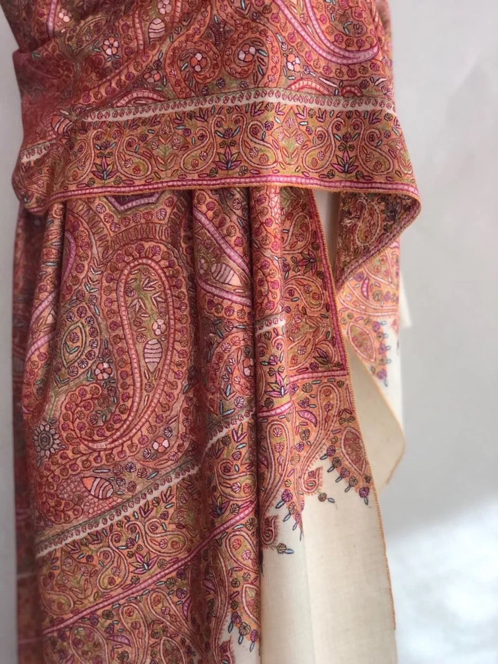 Mughal Garden Sozni Jamawar Embroidery Pashmina Shawl - the Atelier H