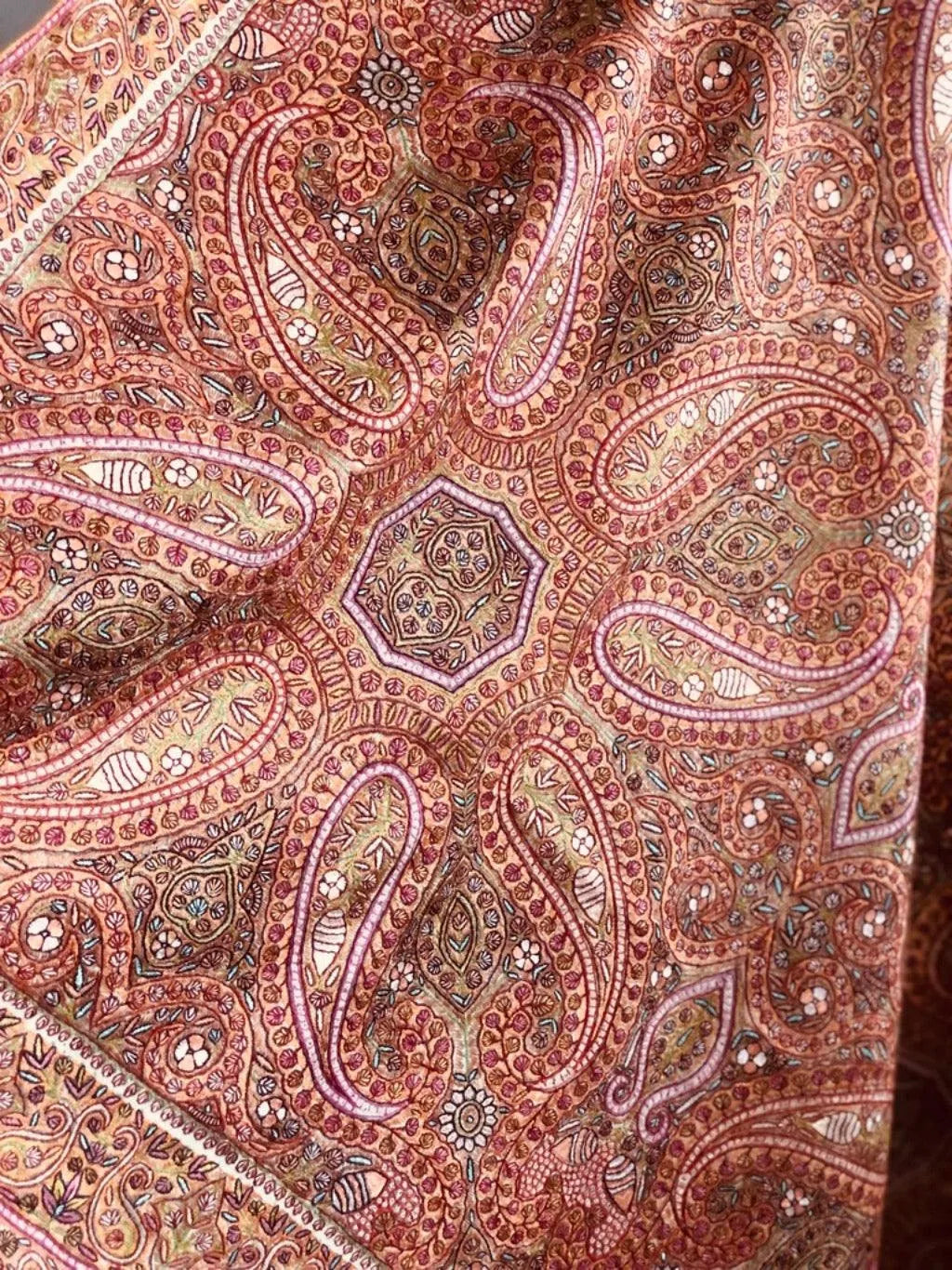 Mughal Garden Sozni Jamawar Embroidery Pashmina Shawl - the Atelier H