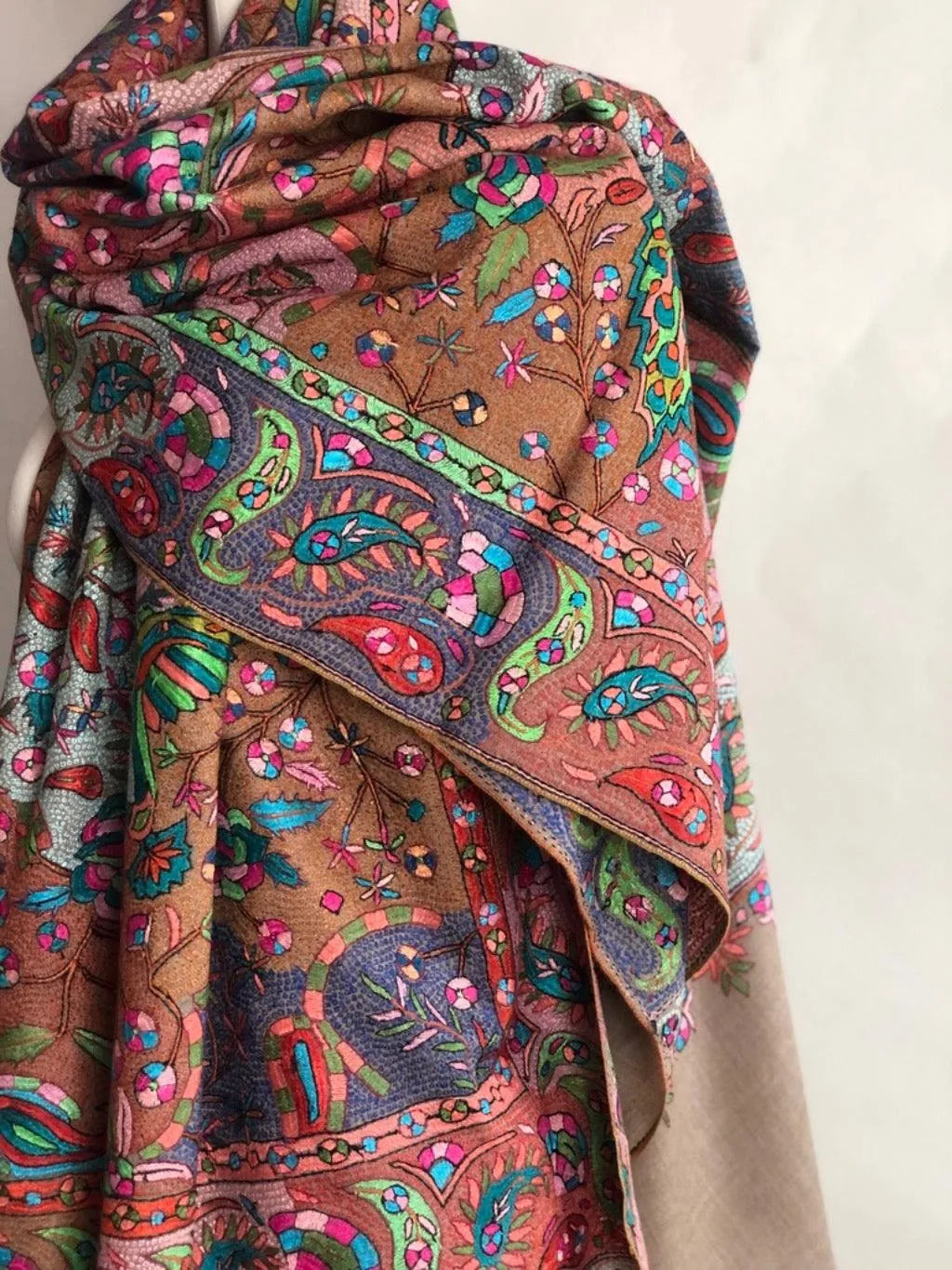 Beige Sozni Jamawar Pashmina Shawl Peacock Design - the Atelier H